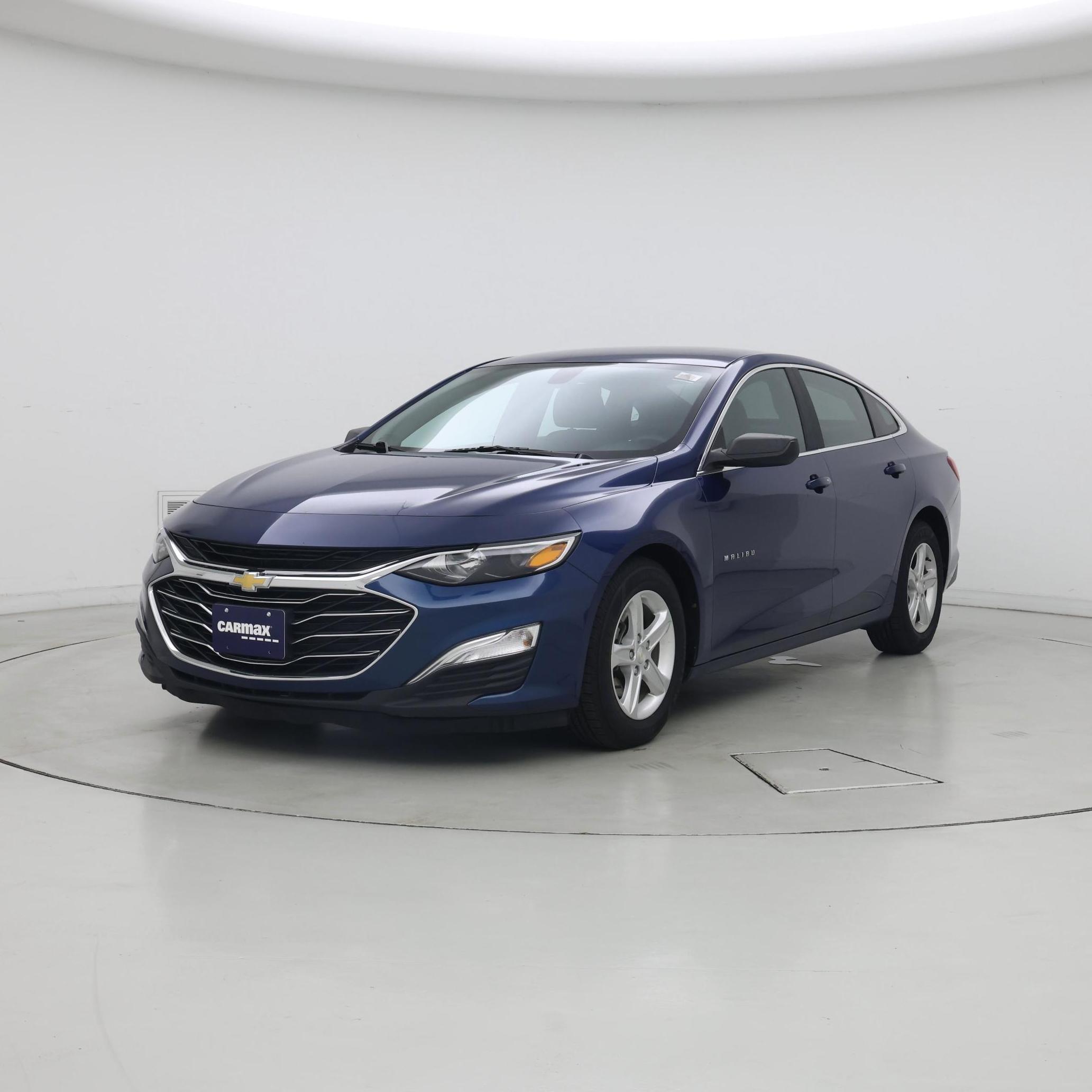 Thumbnail: 2019 Chevrolet Malibu - 4