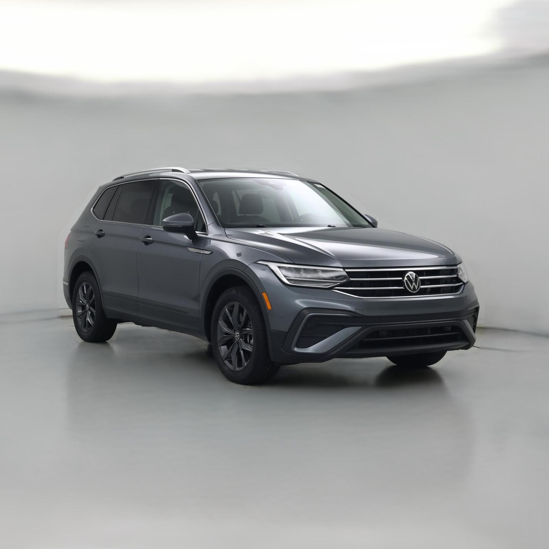 Thumbnail: 2022 Volkswagen Tiguan - 1