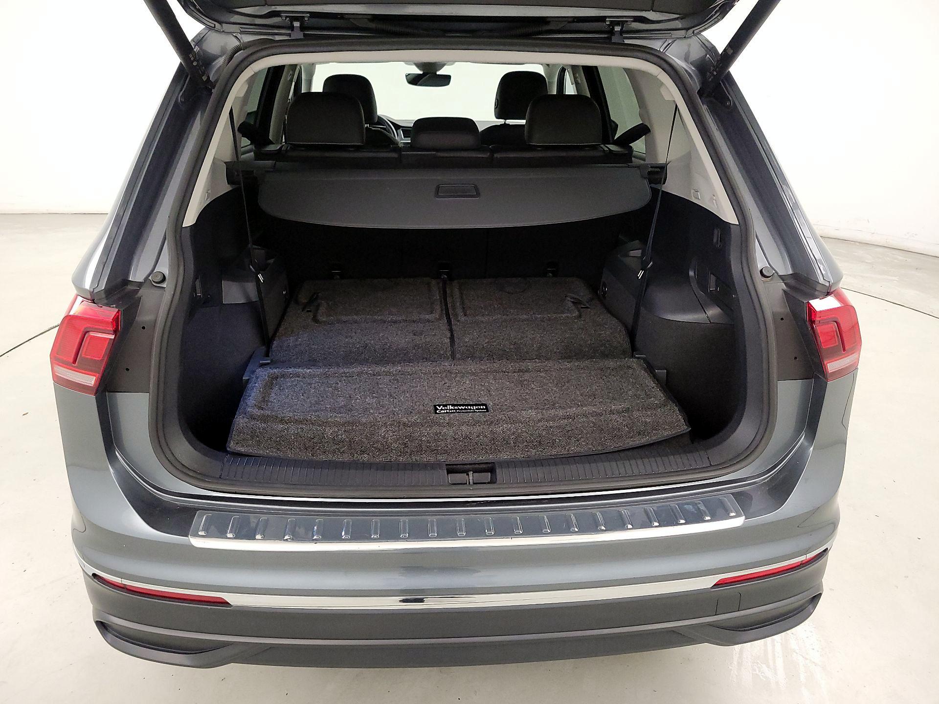 Thumbnail: 2022 Volkswagen Tiguan - 20