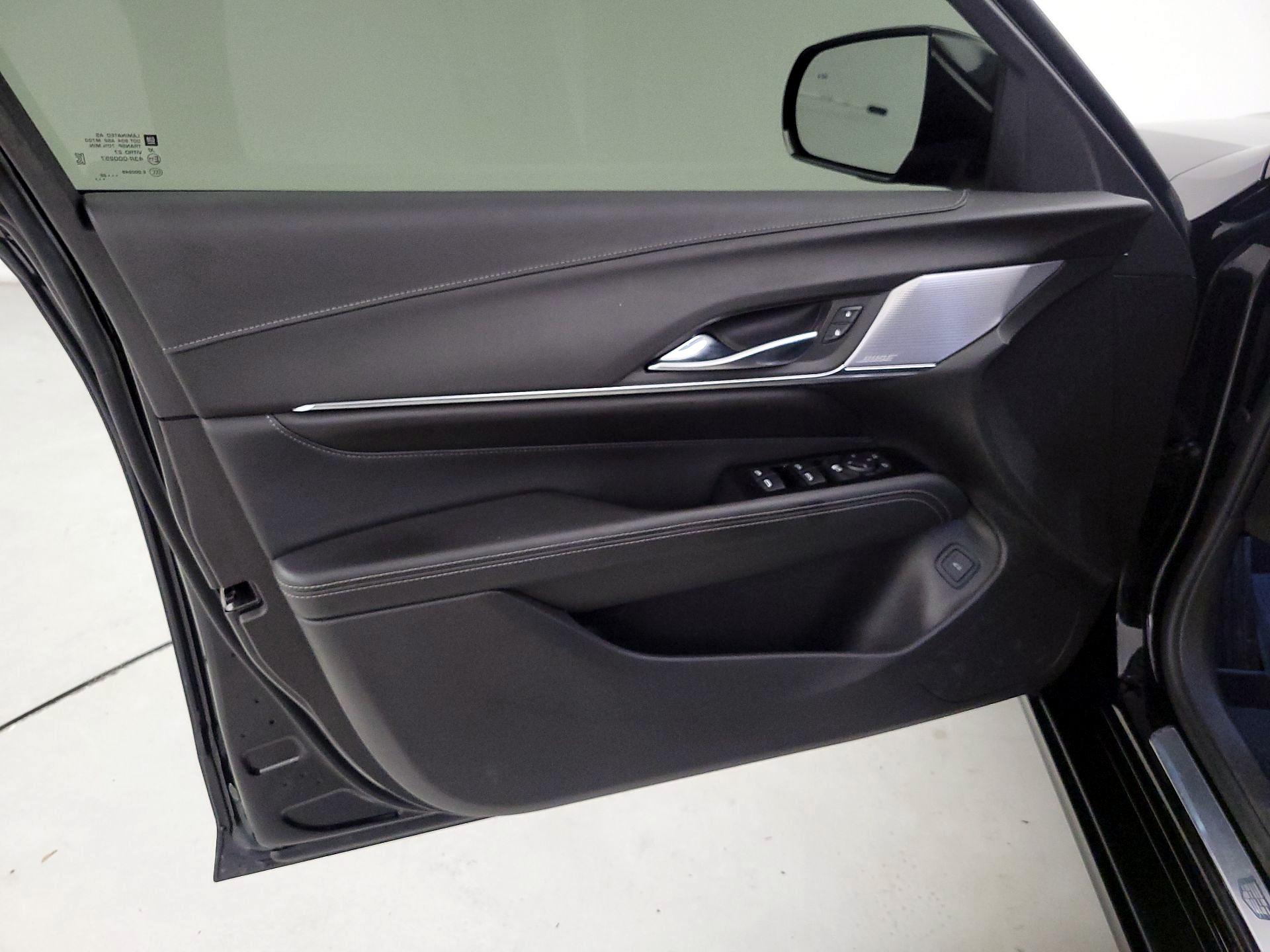 Thumbnail: 2023 Cadillac CT4 - 12