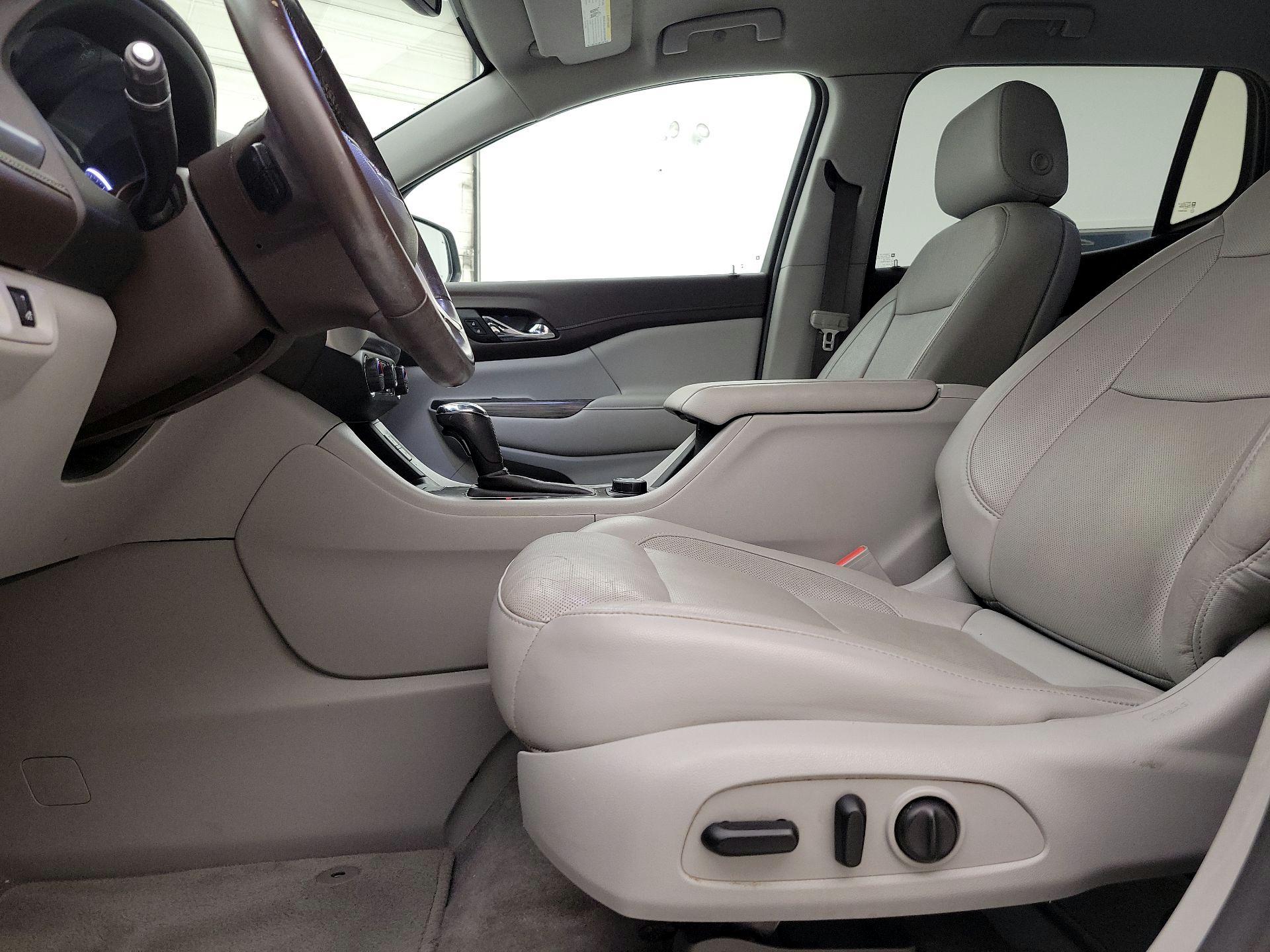 Thumbnail: 2019 GMC Acadia - 11