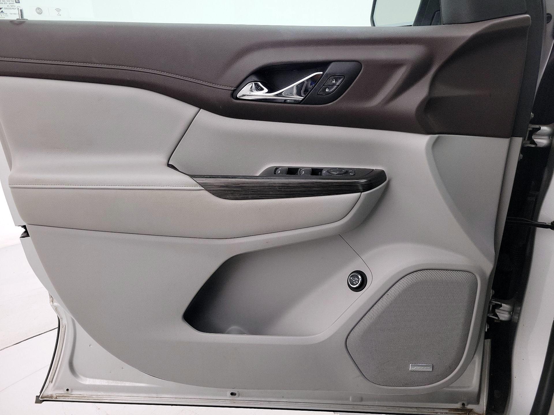 Thumbnail: 2019 GMC Acadia - 12