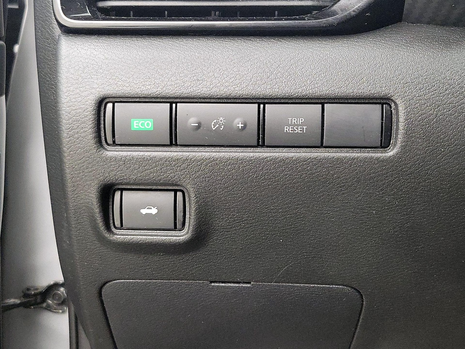 2022 Nissan Sentra SV - Photo 14