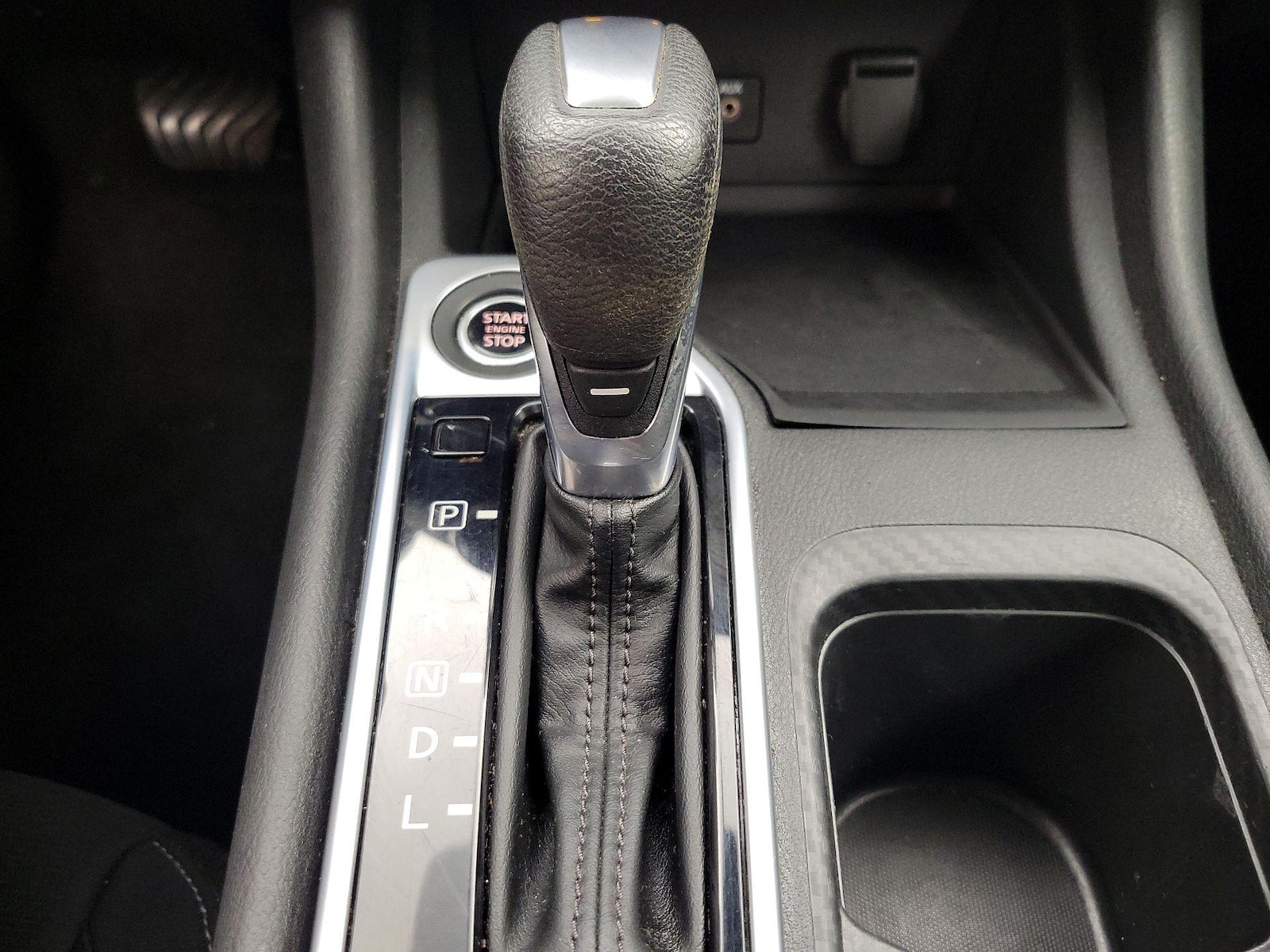 2022 Nissan Sentra SV - Photo 18