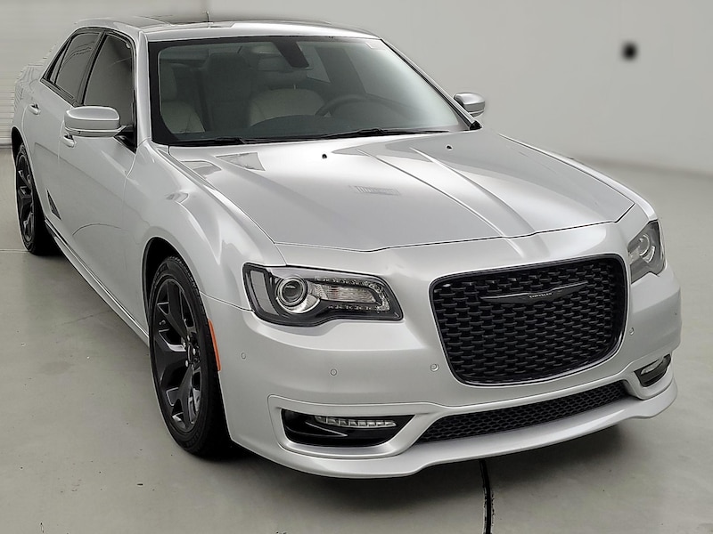 2023 Chrysler 300 Touring L