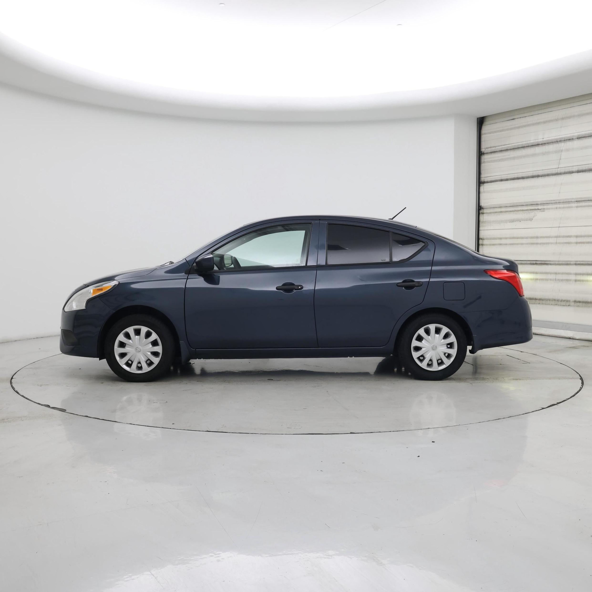 Thumbnail: 2017 Nissan Versa - 3