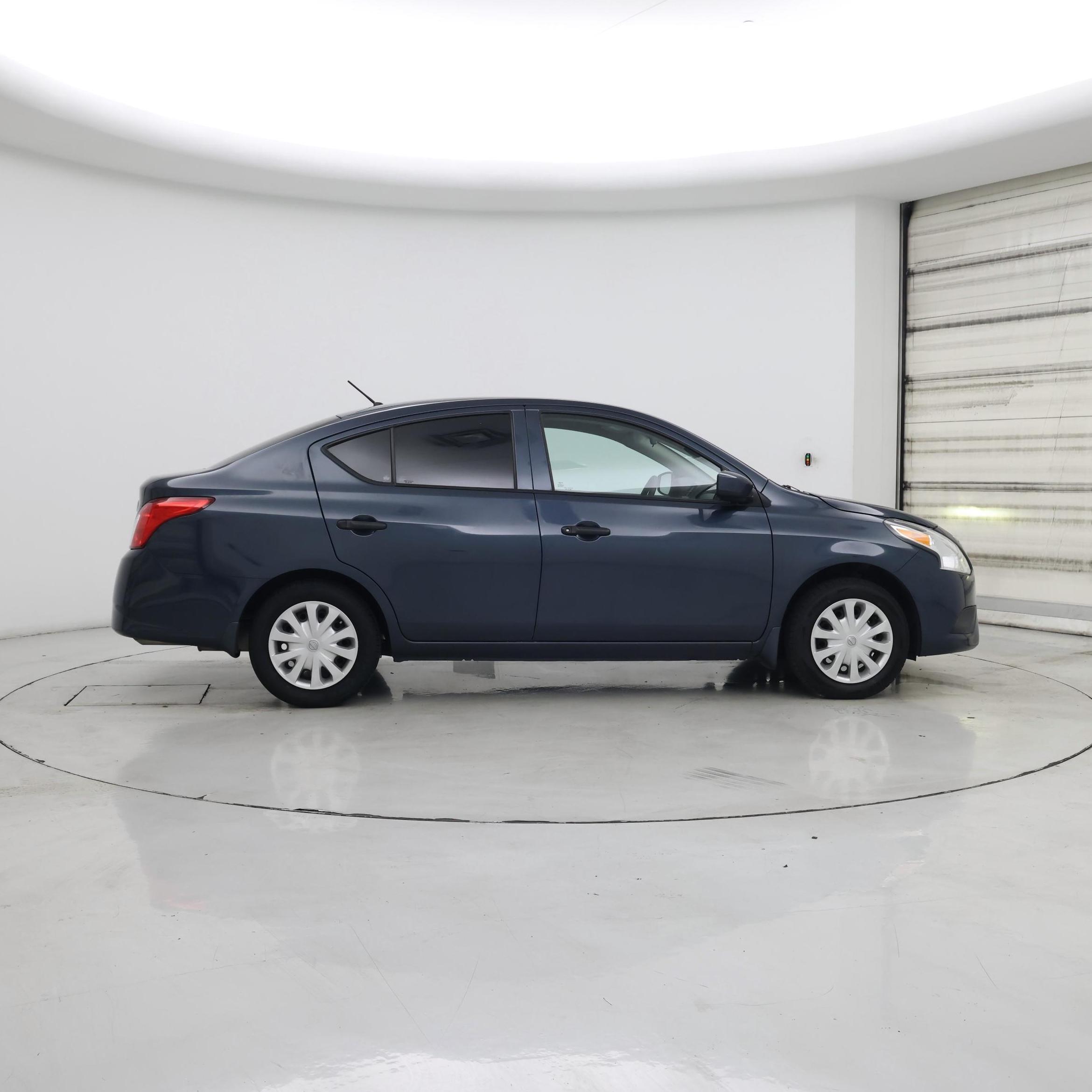 Thumbnail: 2017 Nissan Versa - 7