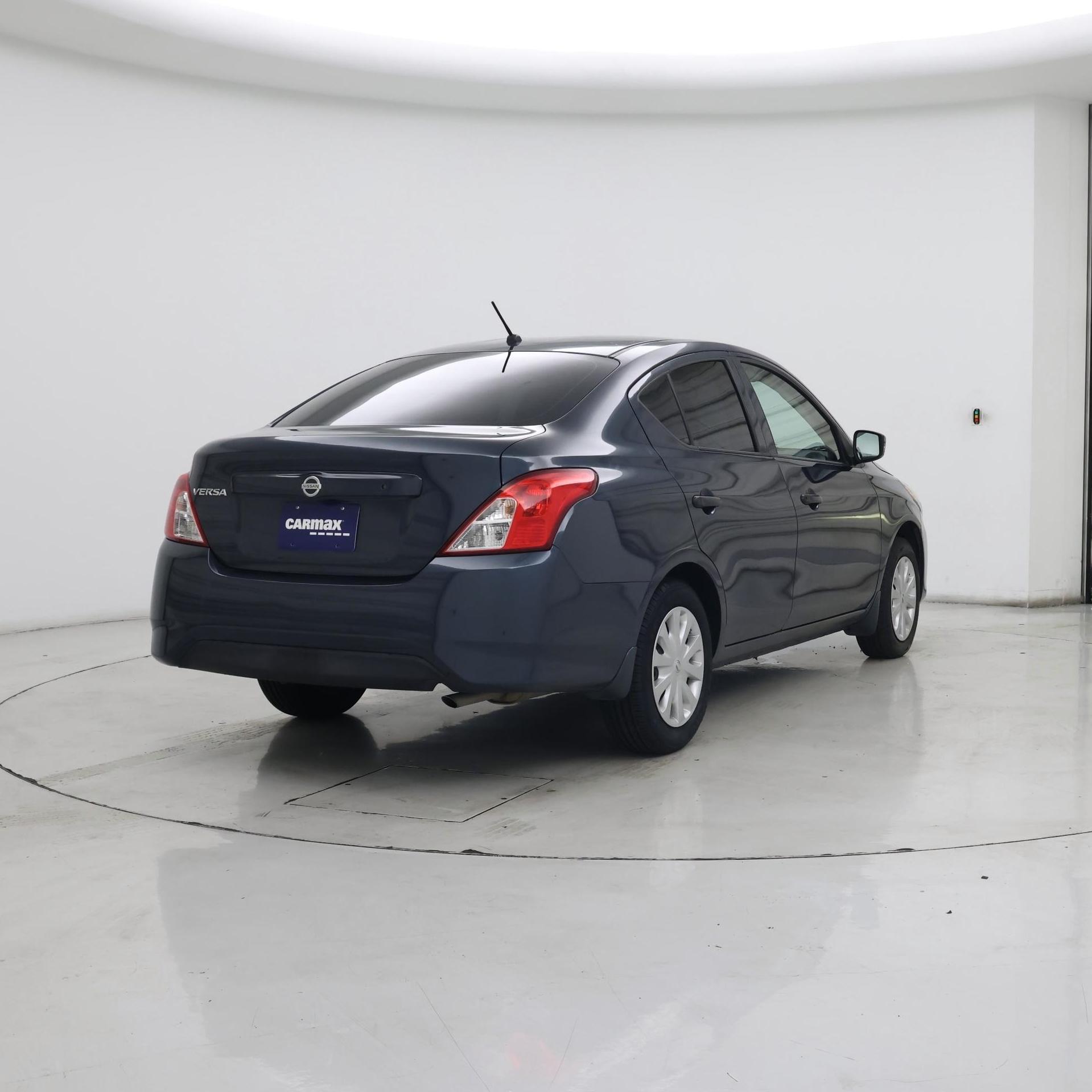 Thumbnail: 2017 Nissan Versa - 8