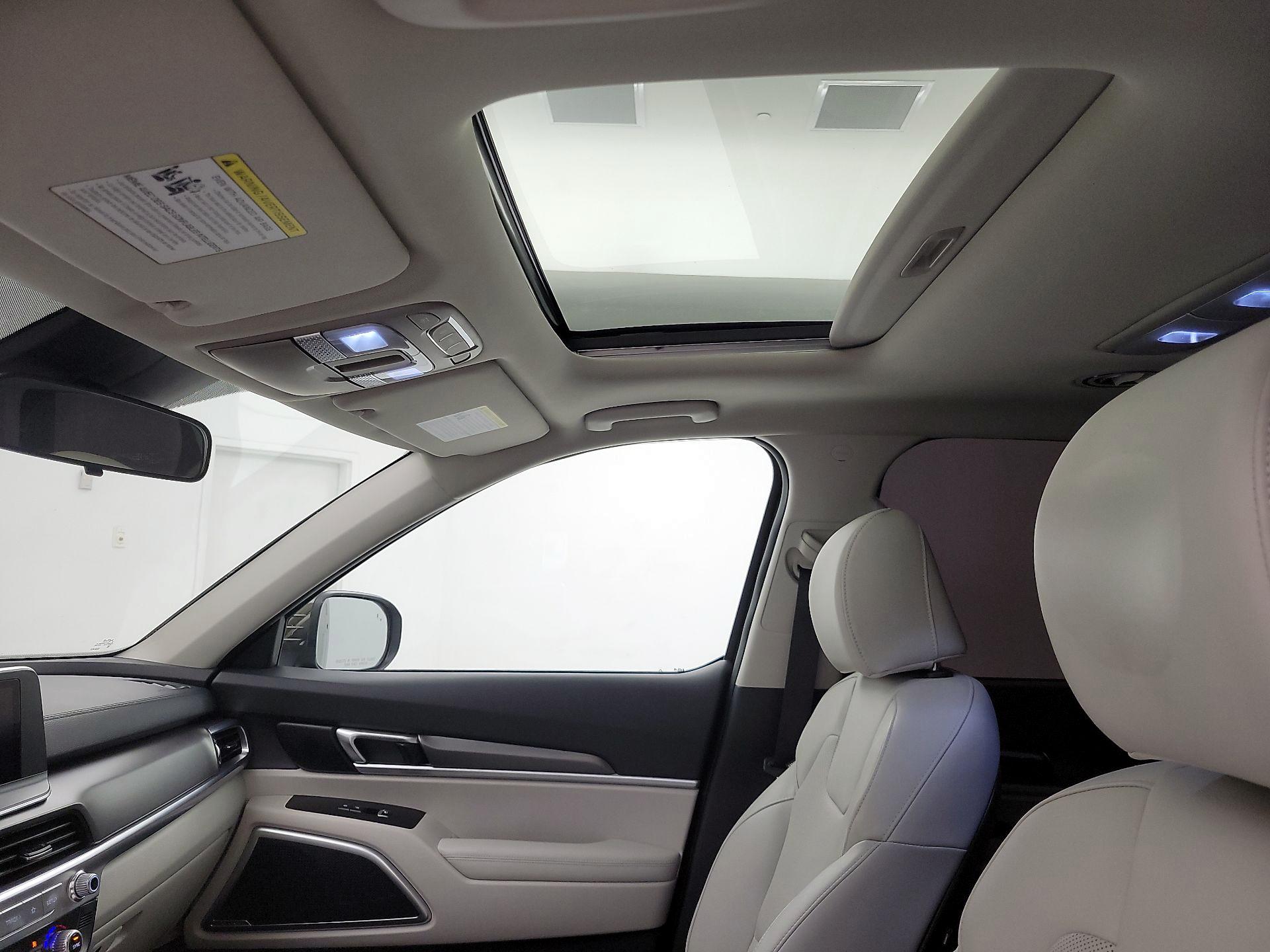 Thumbnail: 2022 Kia Telluride - 19