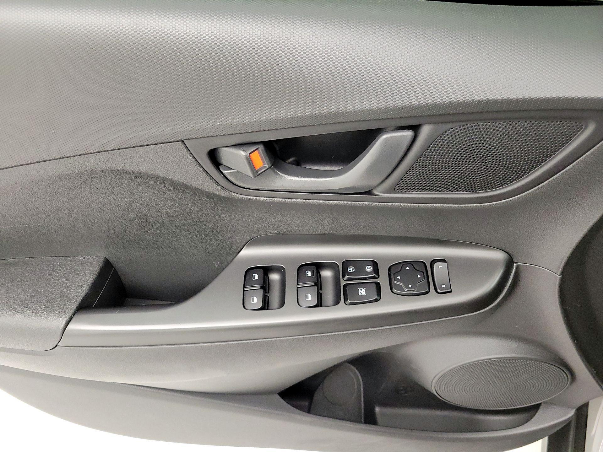 Thumbnail: 2022 Hyundai Kona - 12