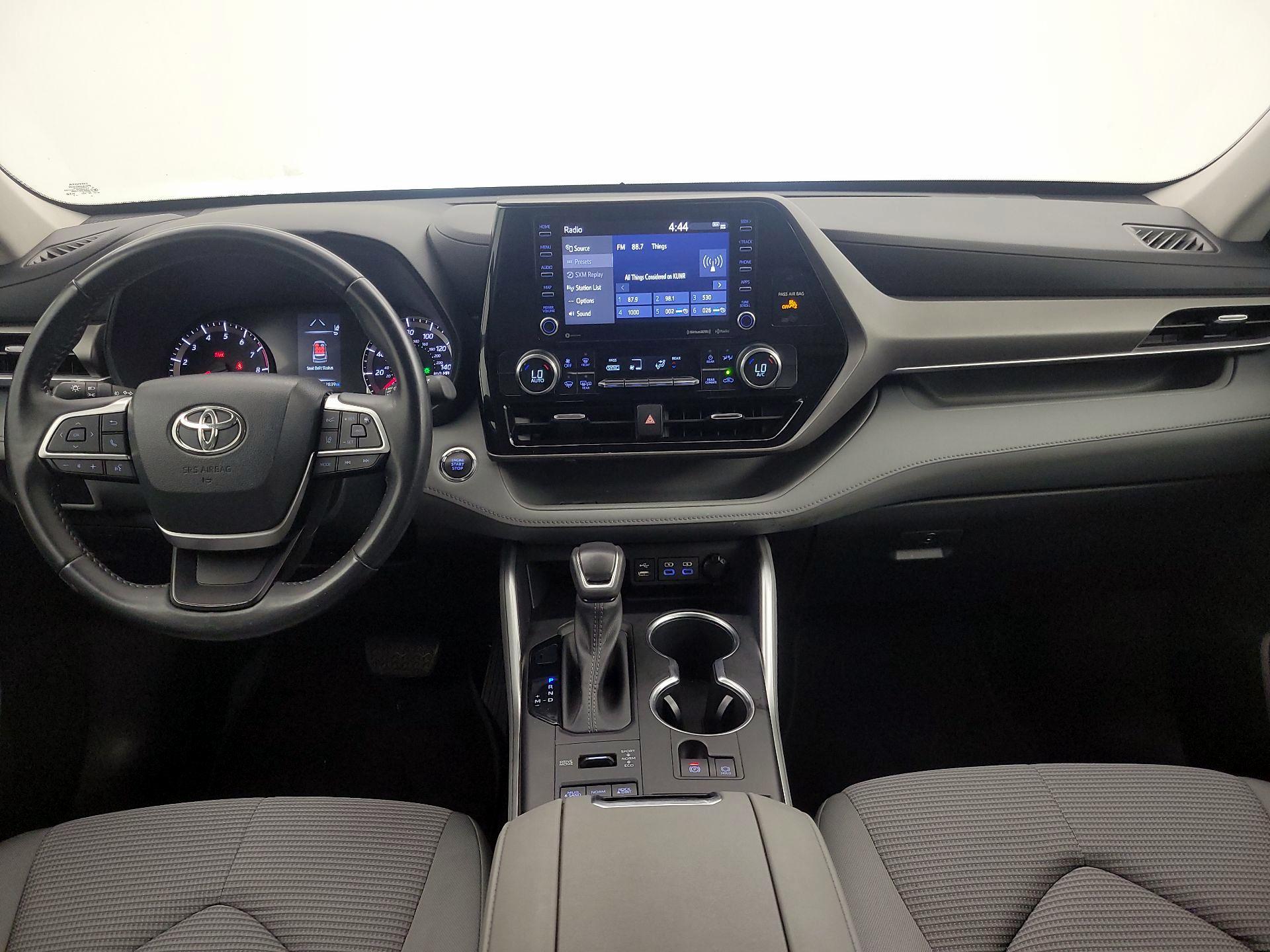 Thumbnail: 2022 Toyota Highlander - 9