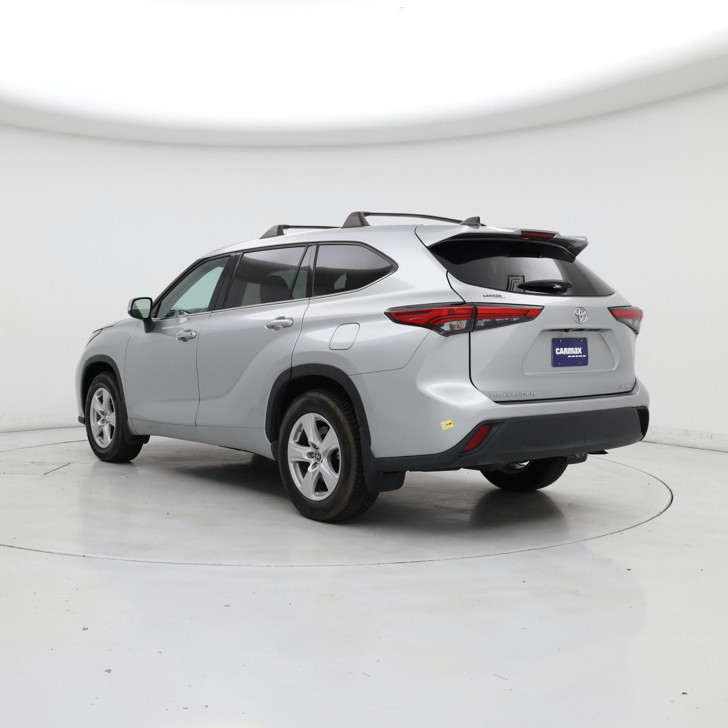 Thumbnail: 2022 Toyota Highlander - 2