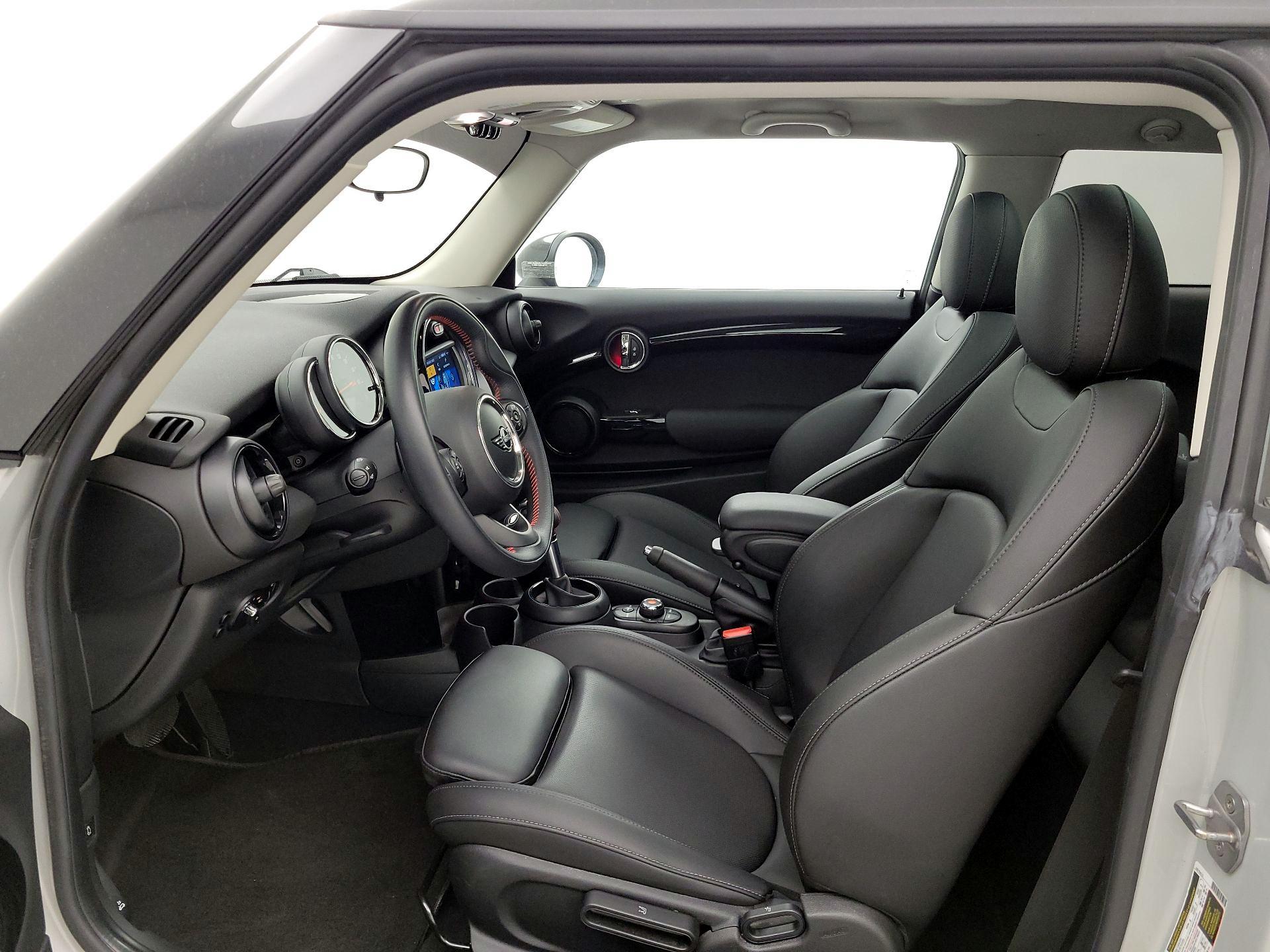 Thumbnail: 2019 MINI Cooper Hardtop - 11