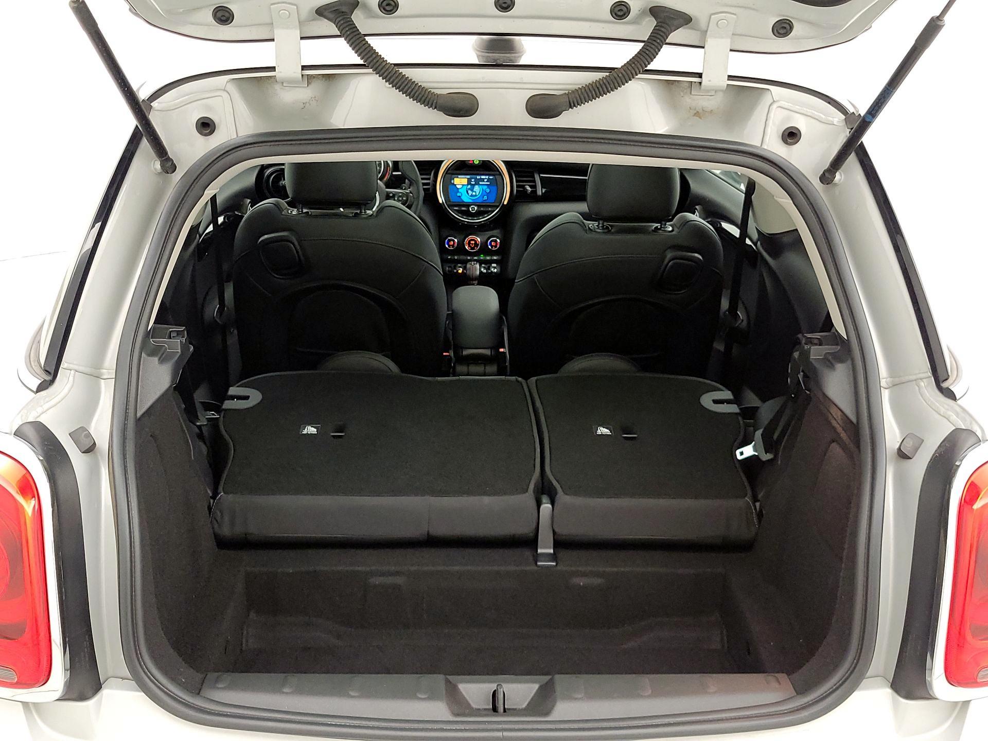Thumbnail: 2019 MINI Cooper Hardtop - 20