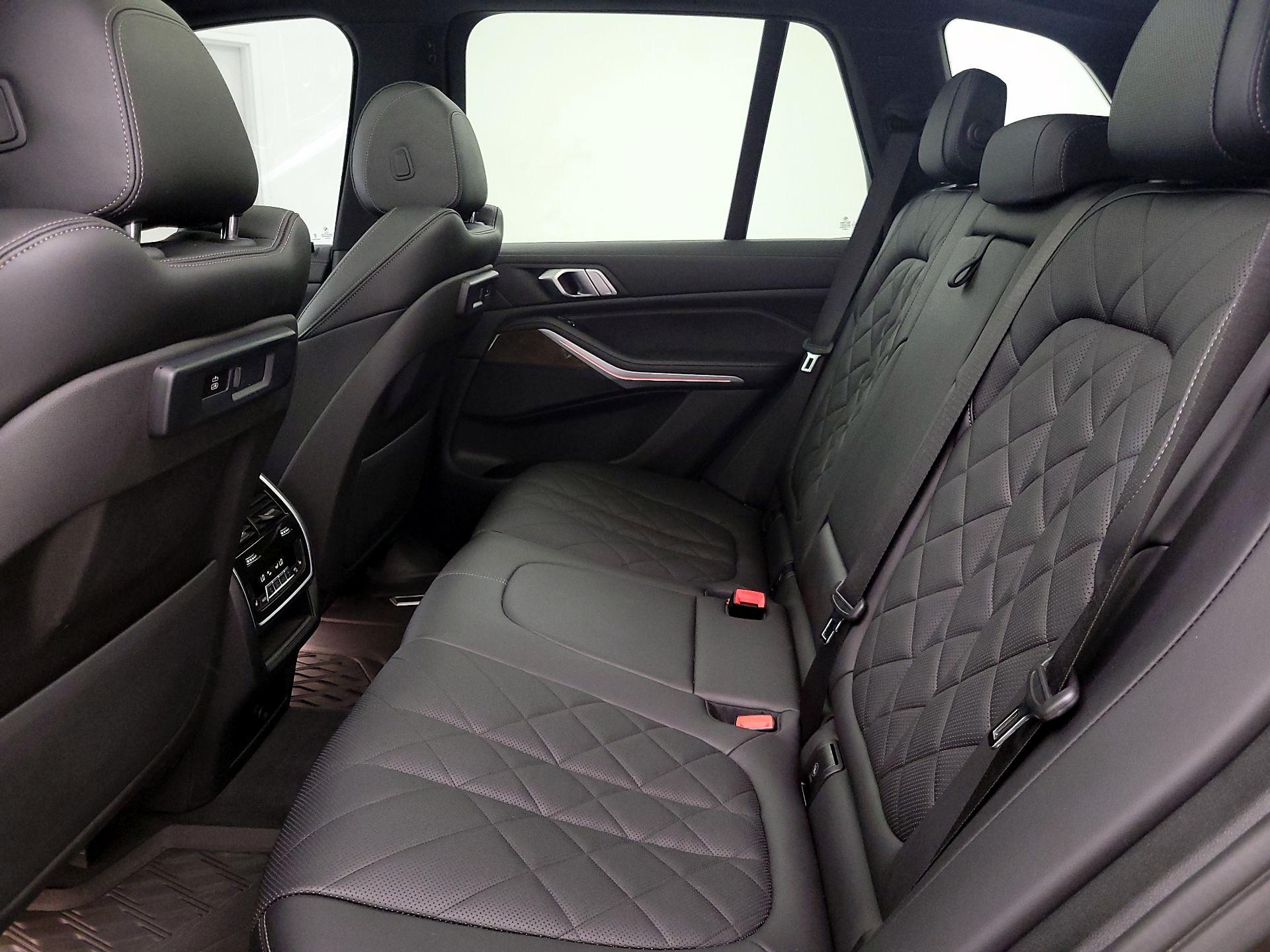 Thumbnail: 2023 BMW X5 - 20