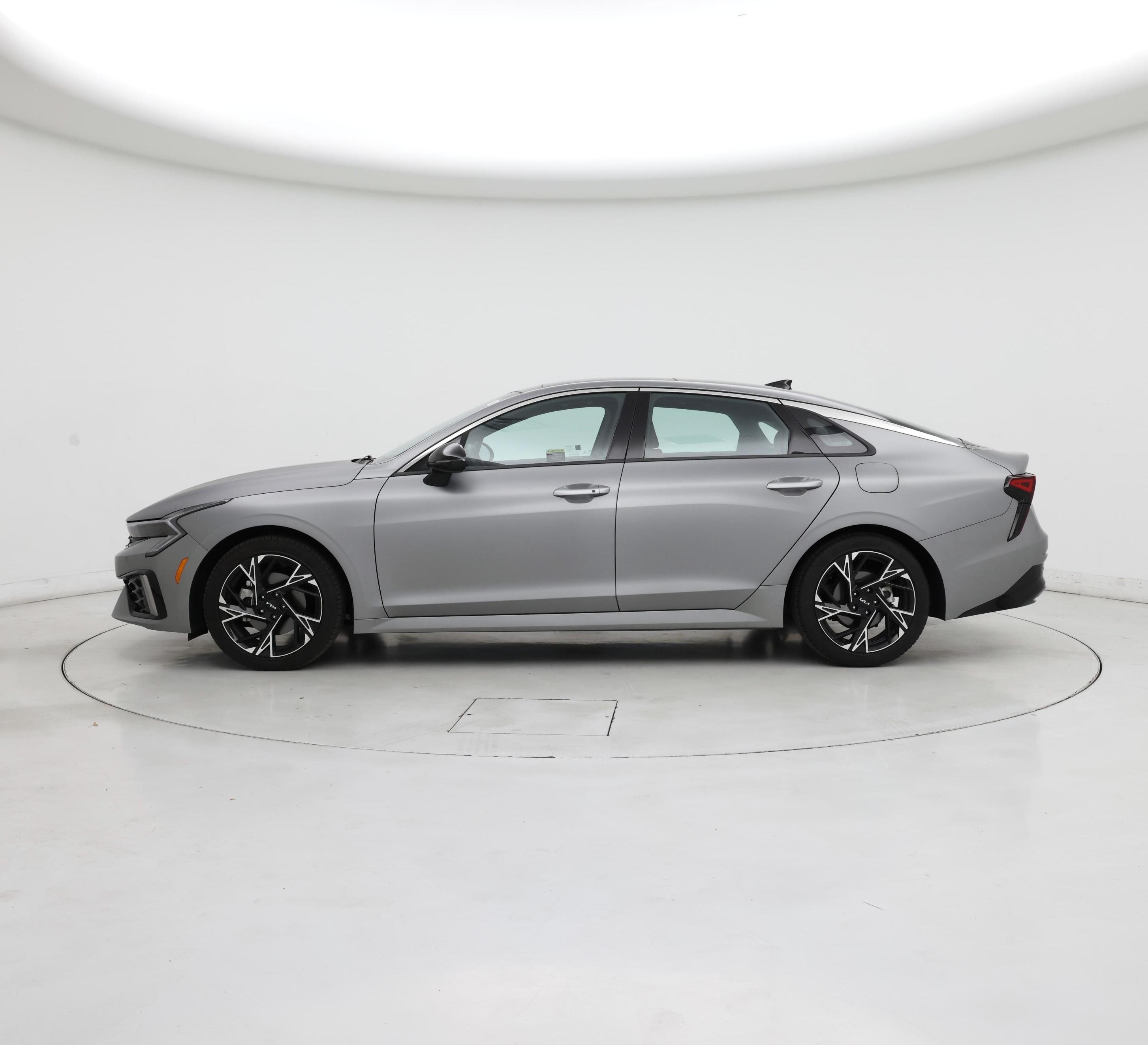 Thumbnail: 2025 Kia K5 - 3