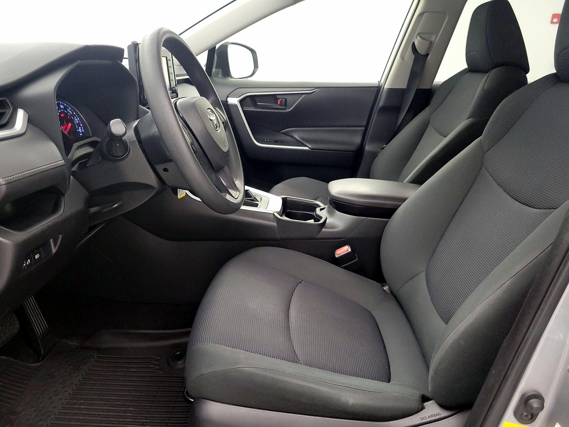 Thumbnail: 2019 Toyota RAV4 - 11