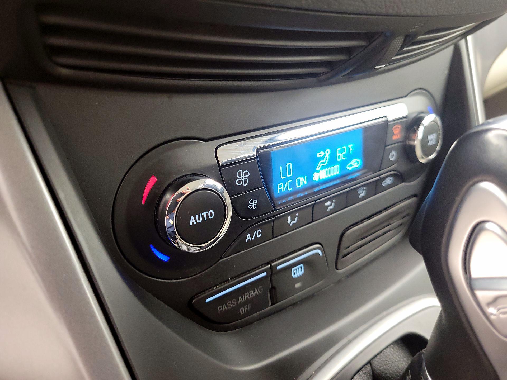 Thumbnail: 2013 Ford C-Max - 15