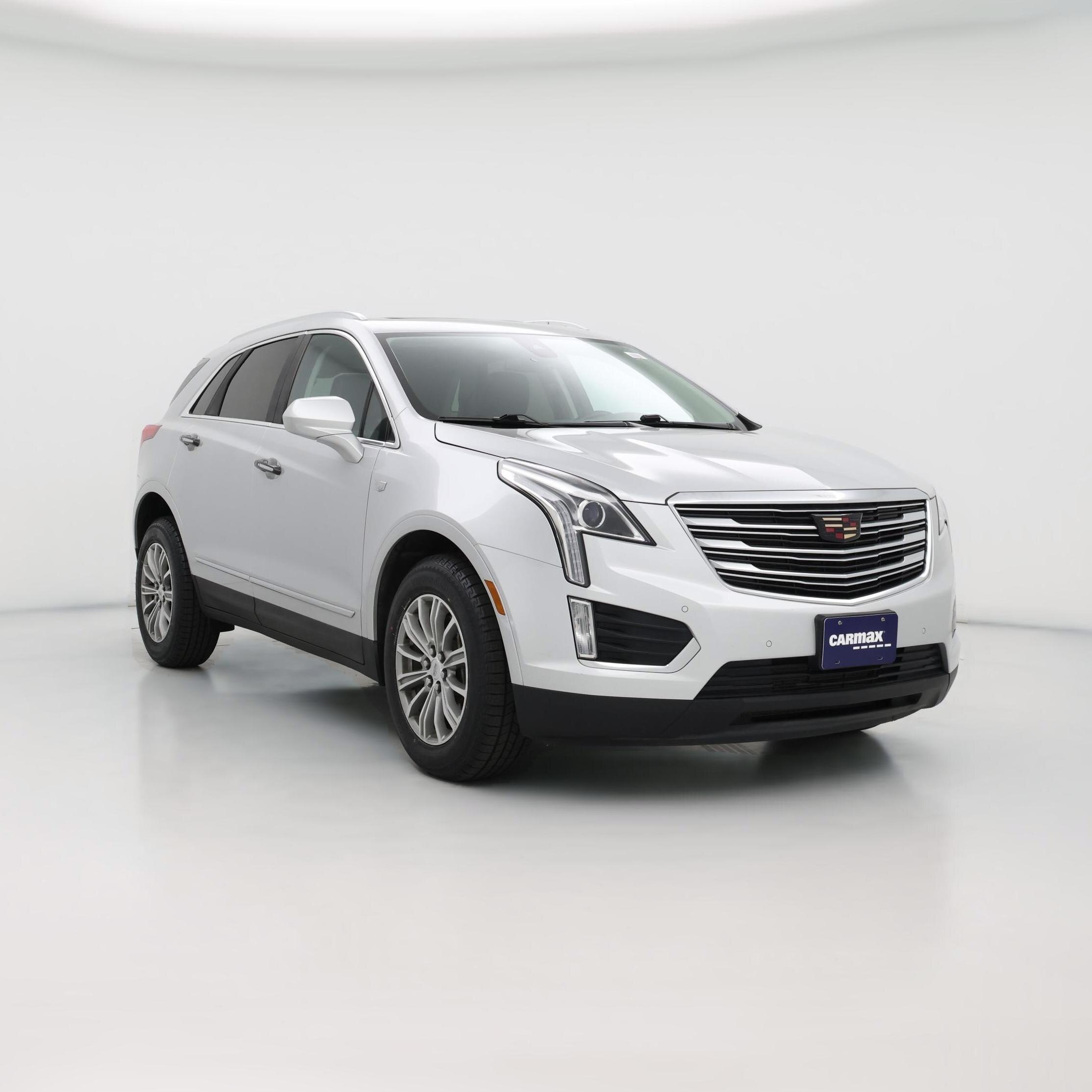 Thumbnail: 2017 Cadillac XT5 - 1