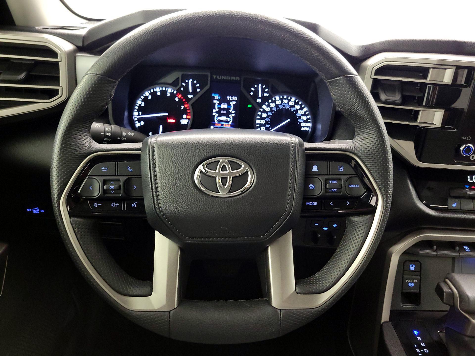 Thumbnail: 2024 Toyota Tundra - 10