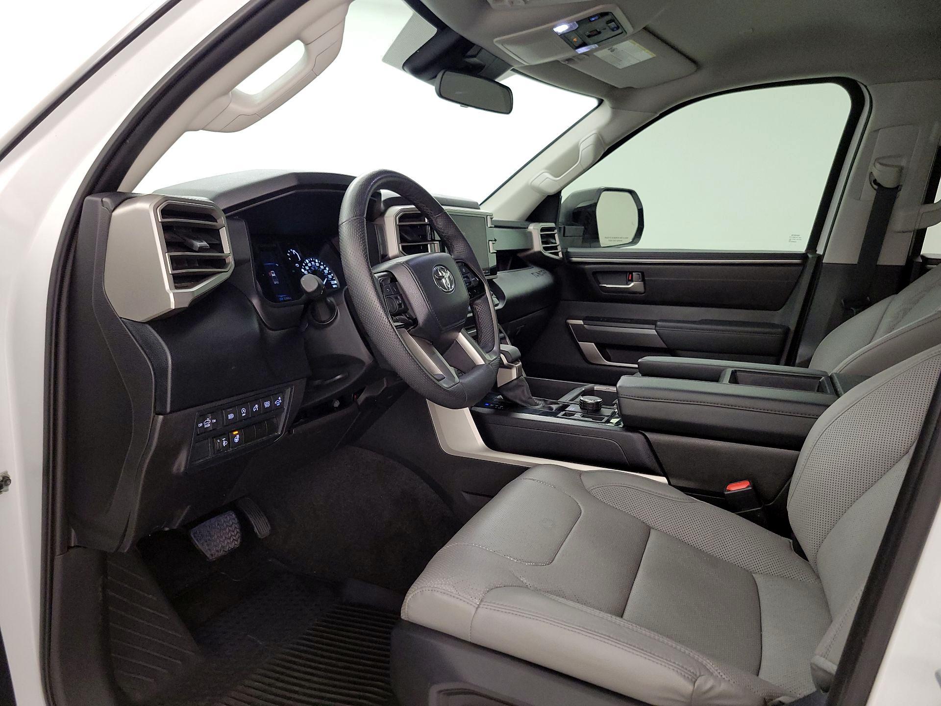 Thumbnail: 2024 Toyota Tundra - 11