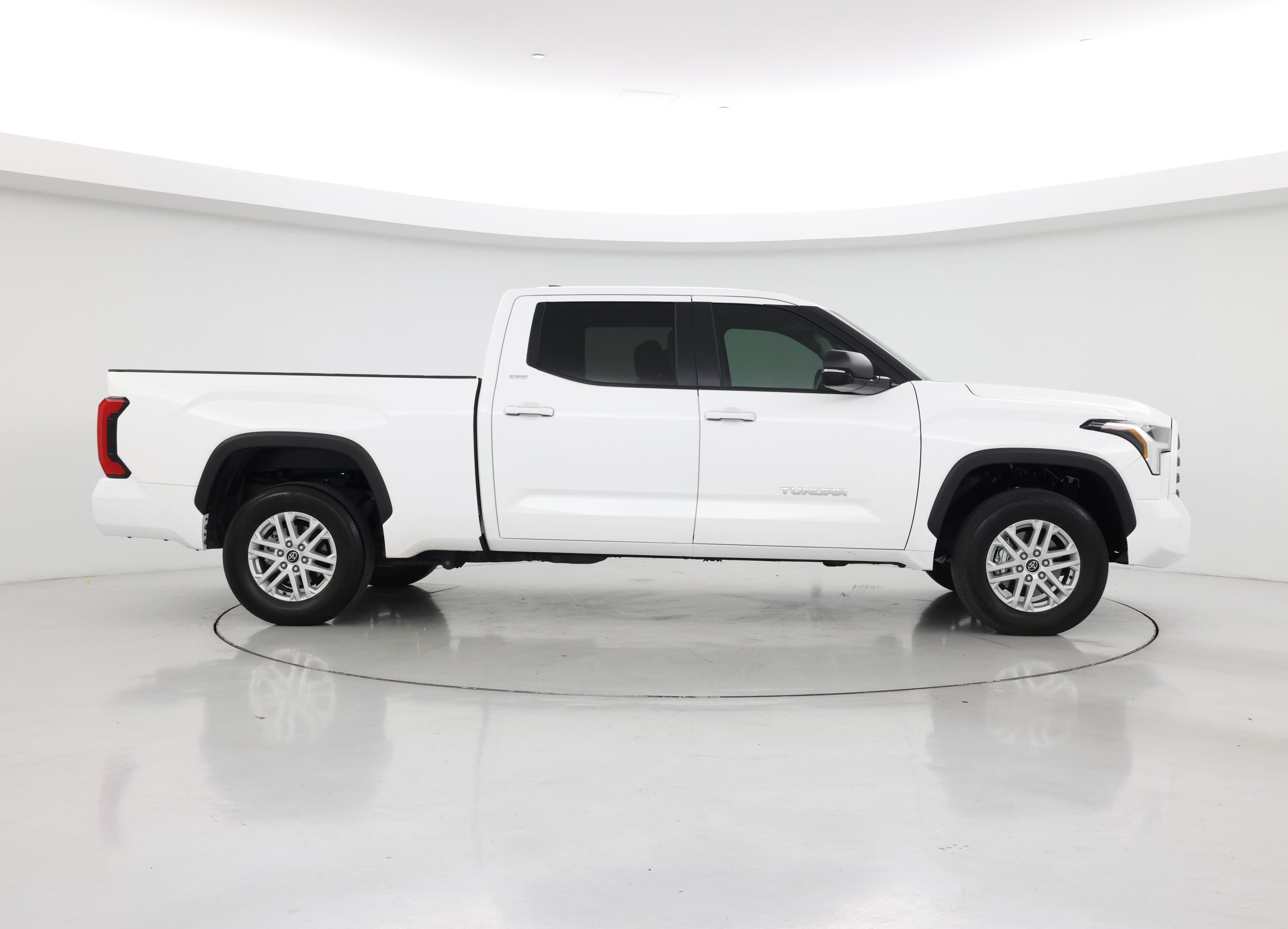Thumbnail: 2024 Toyota Tundra - 7