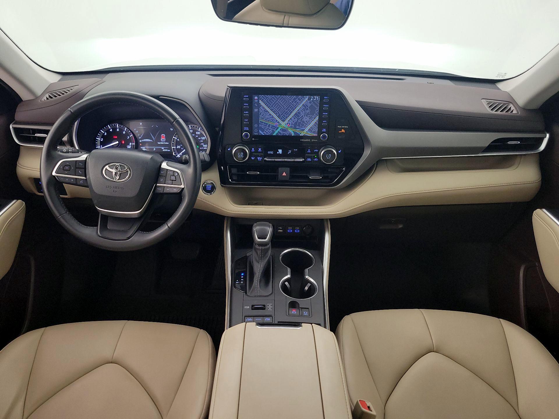 Thumbnail: 2022 Toyota Highlander - 9