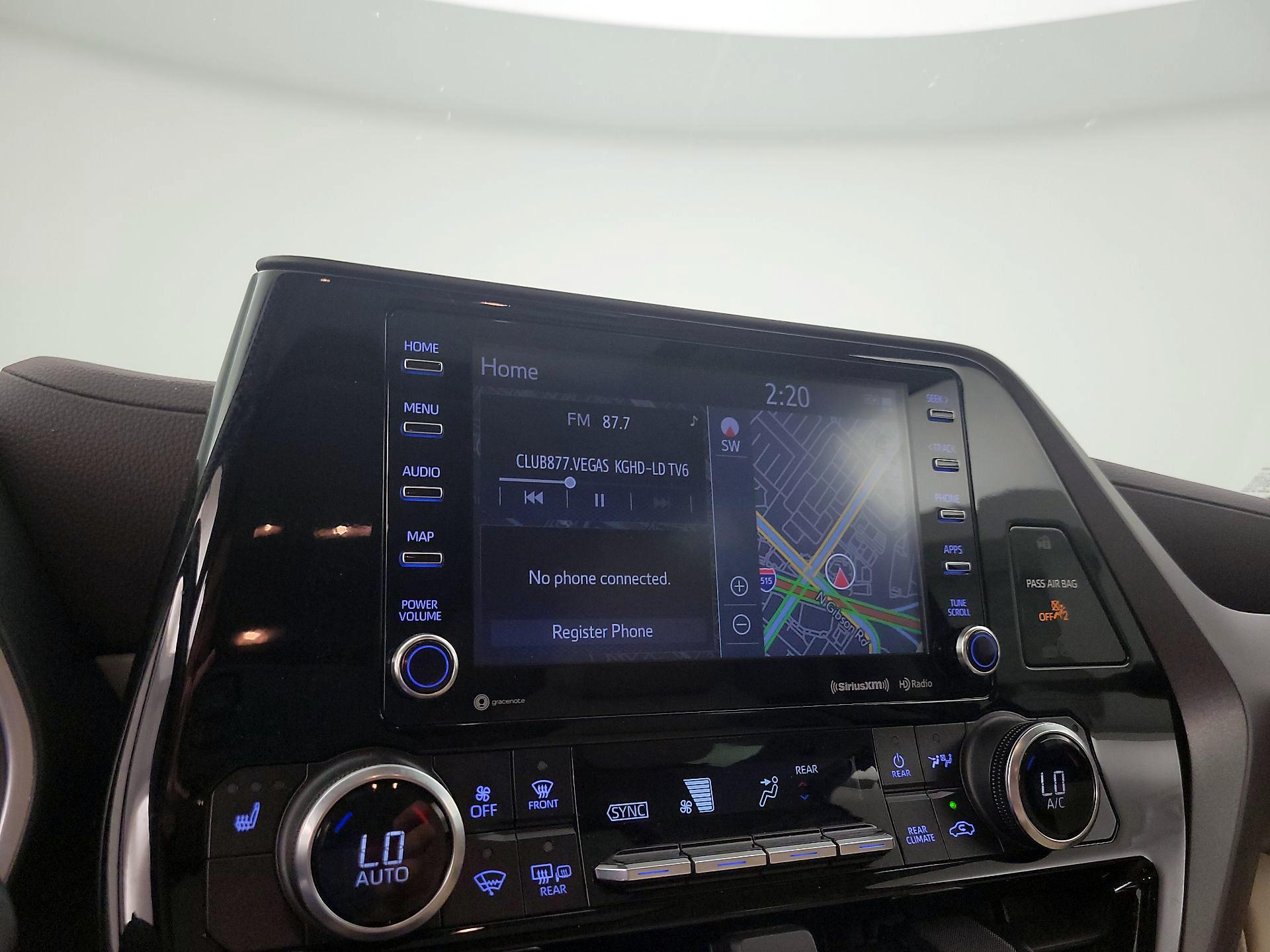 Thumbnail: 2022 Toyota Highlander - 16