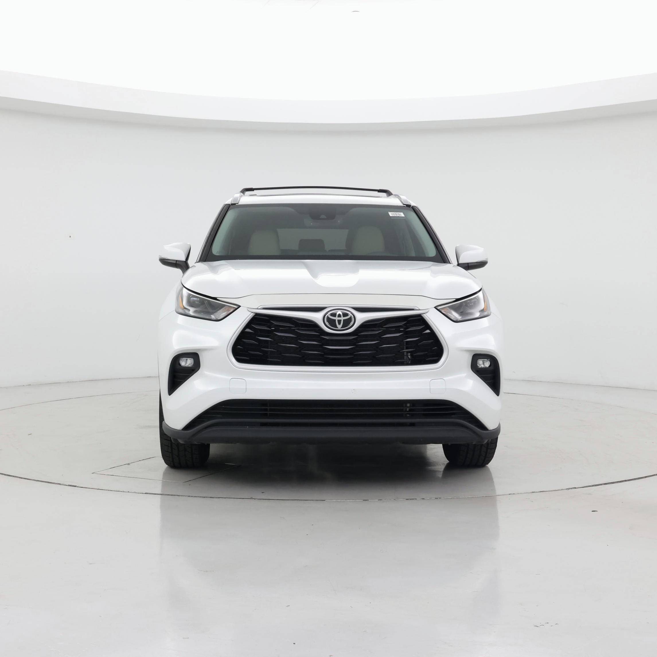 Thumbnail: 2022 Toyota Highlander - 5