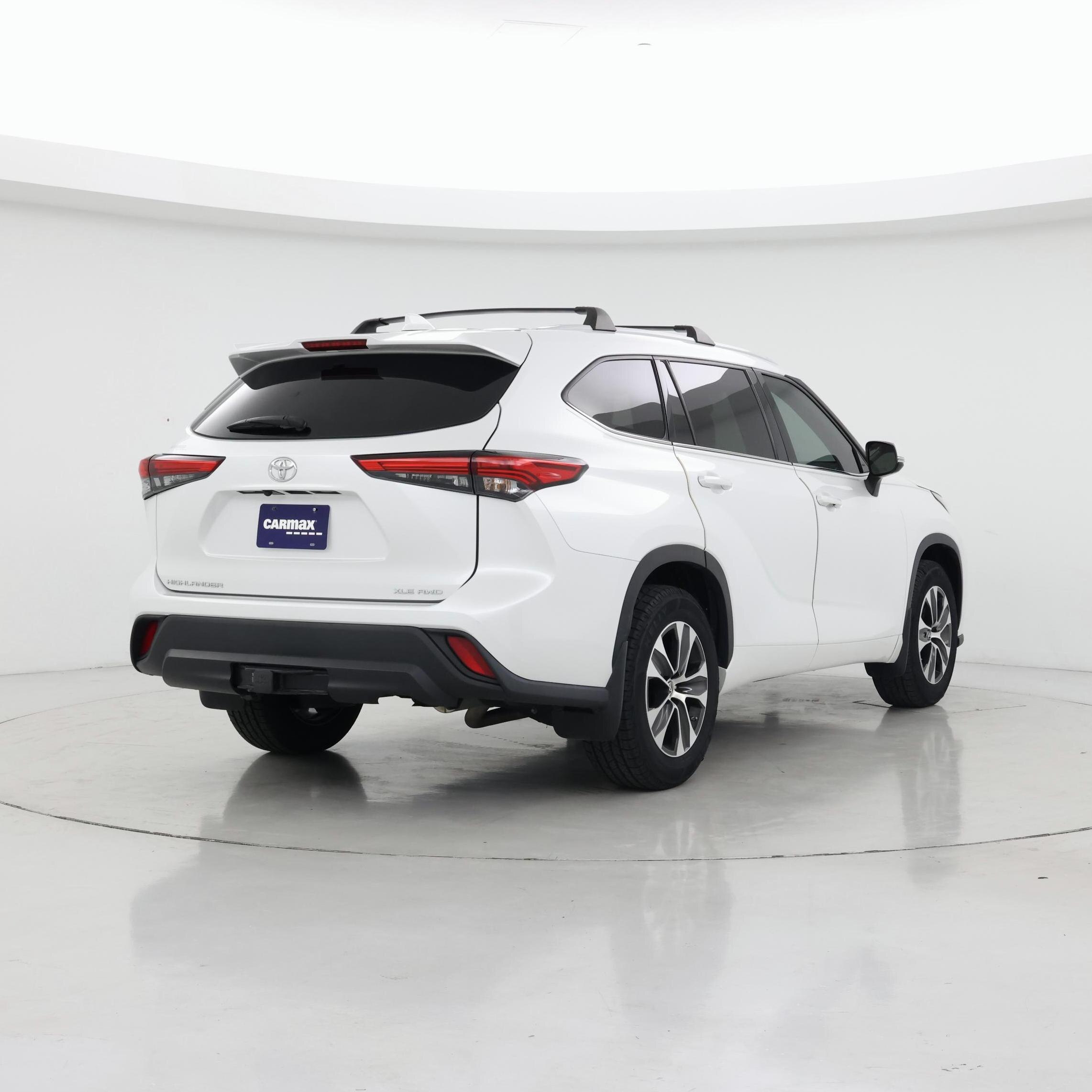 Thumbnail: 2022 Toyota Highlander - 8