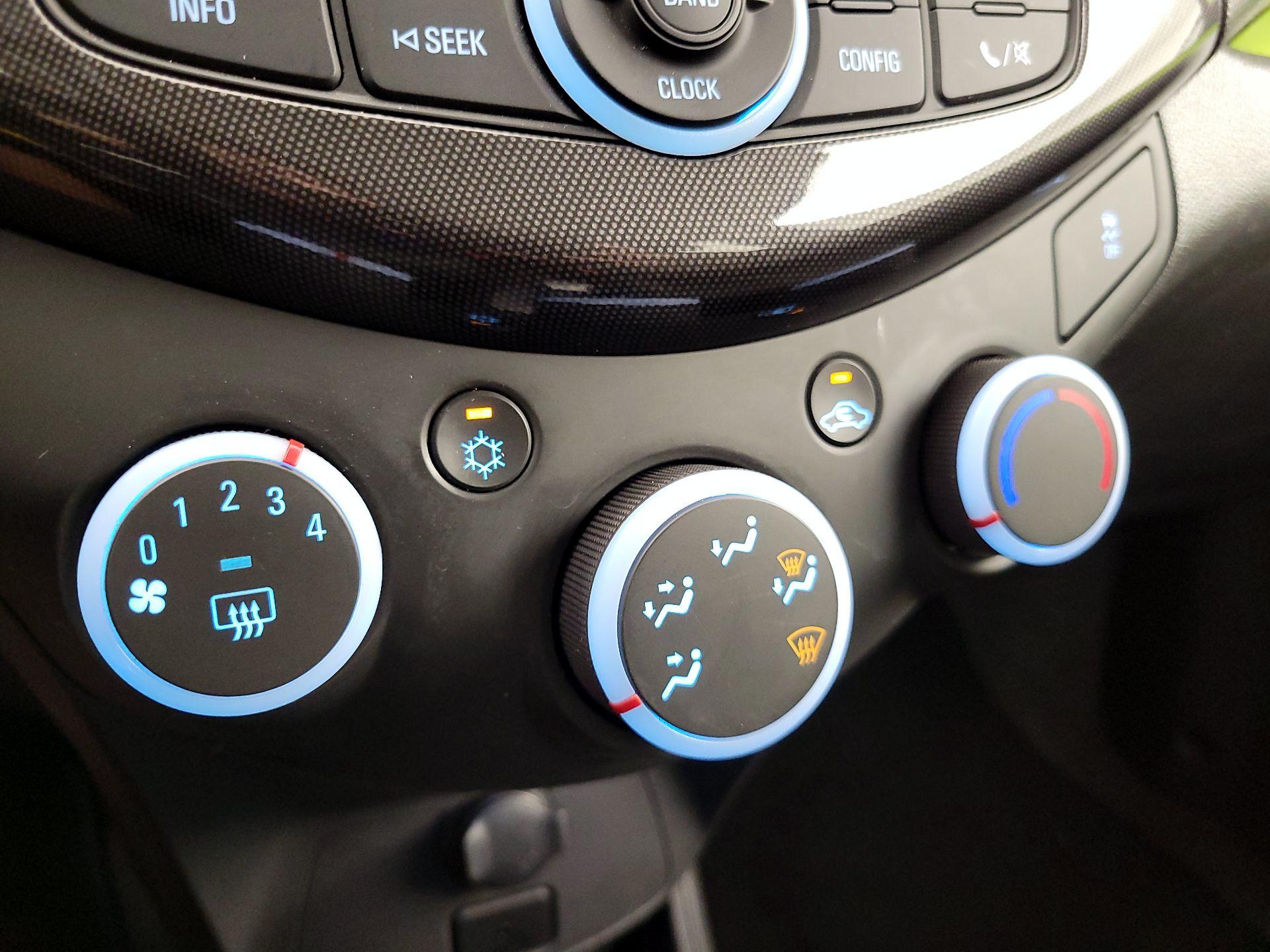 Thumbnail: 2015 Chevrolet Spark - 15