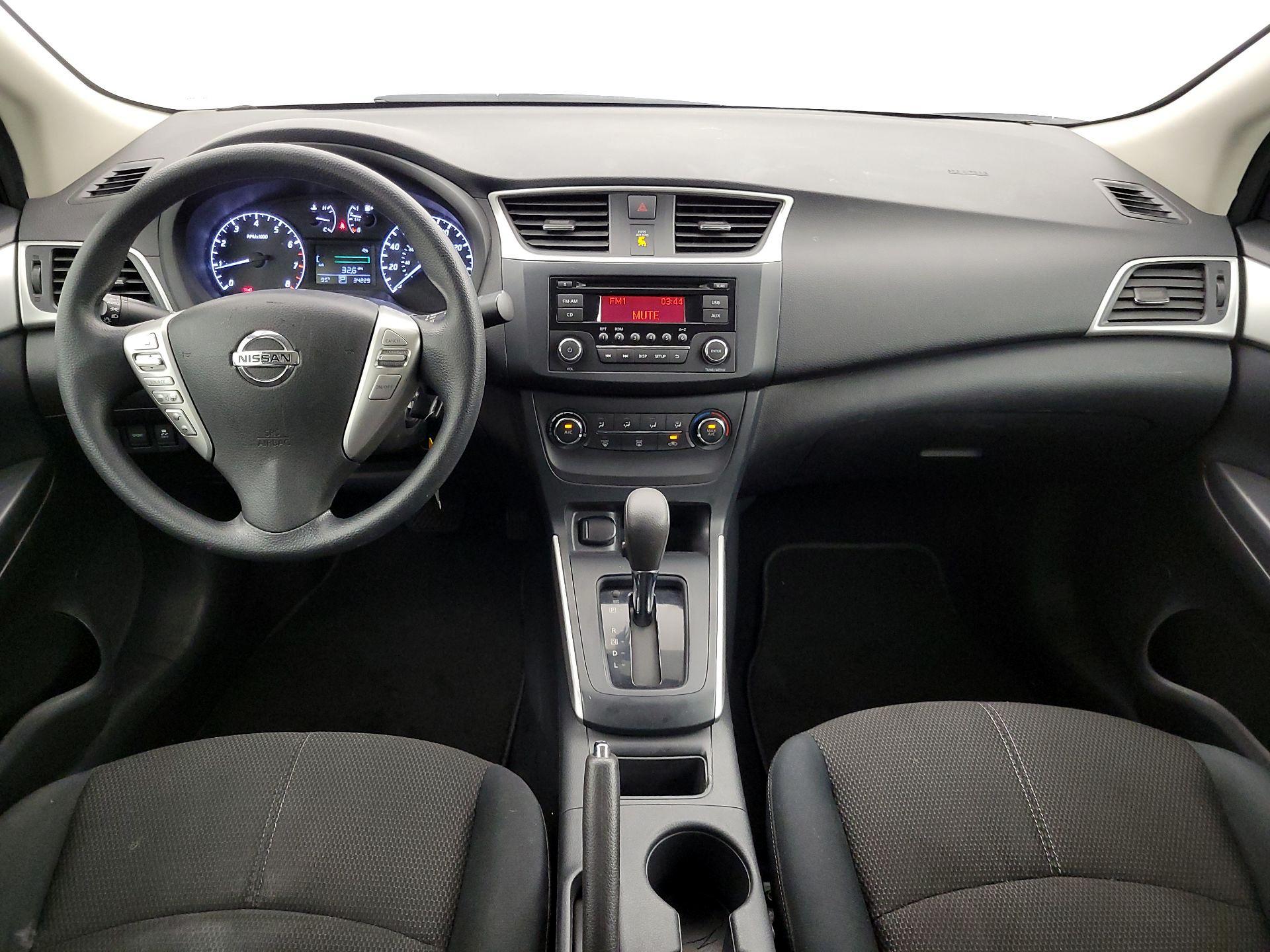 Thumbnail: 2017 Nissan Sentra - 9