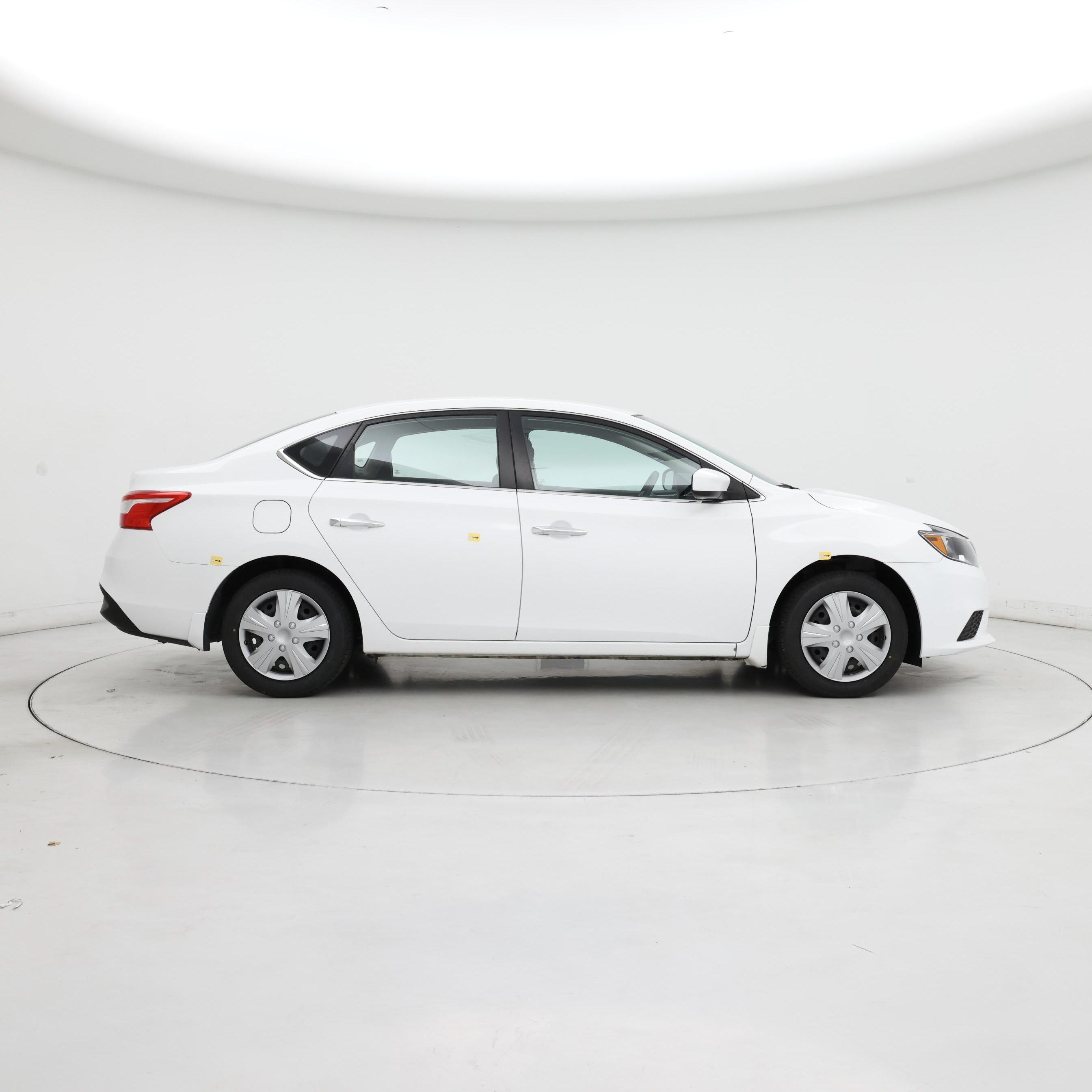 Thumbnail: 2017 Nissan Sentra - 7