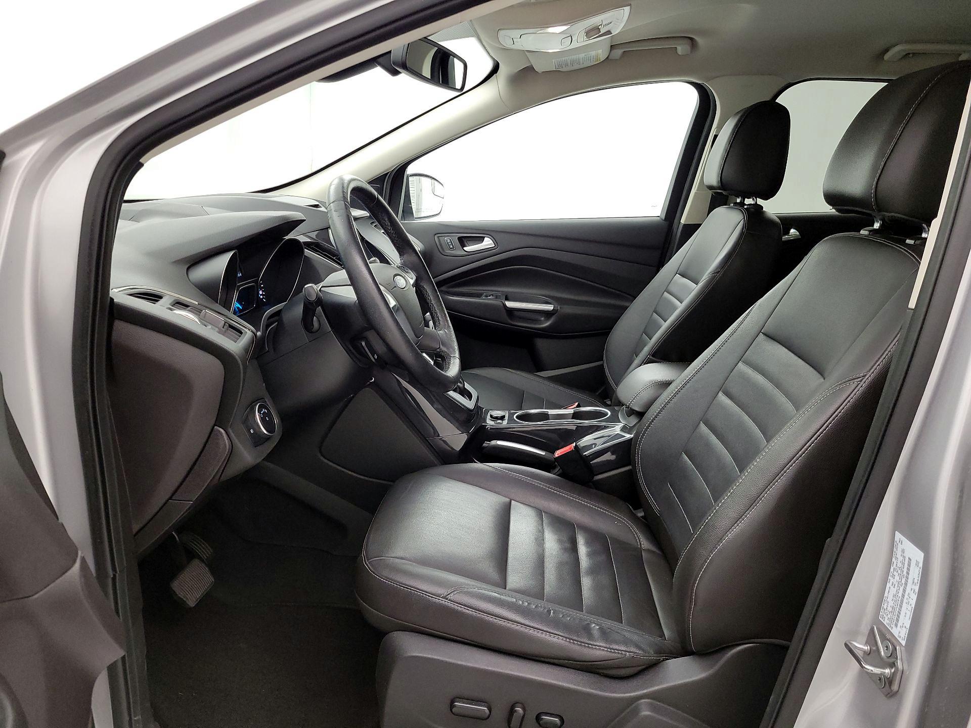 Thumbnail: 2015 Ford Escape - 11