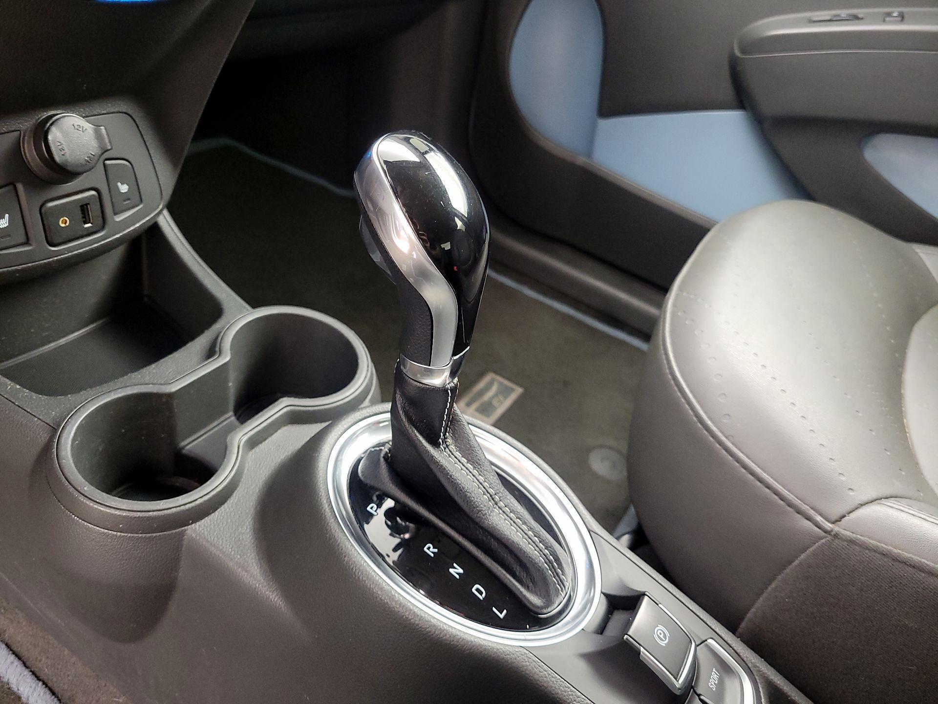 Thumbnail: 2014 Chevrolet Spark - 17