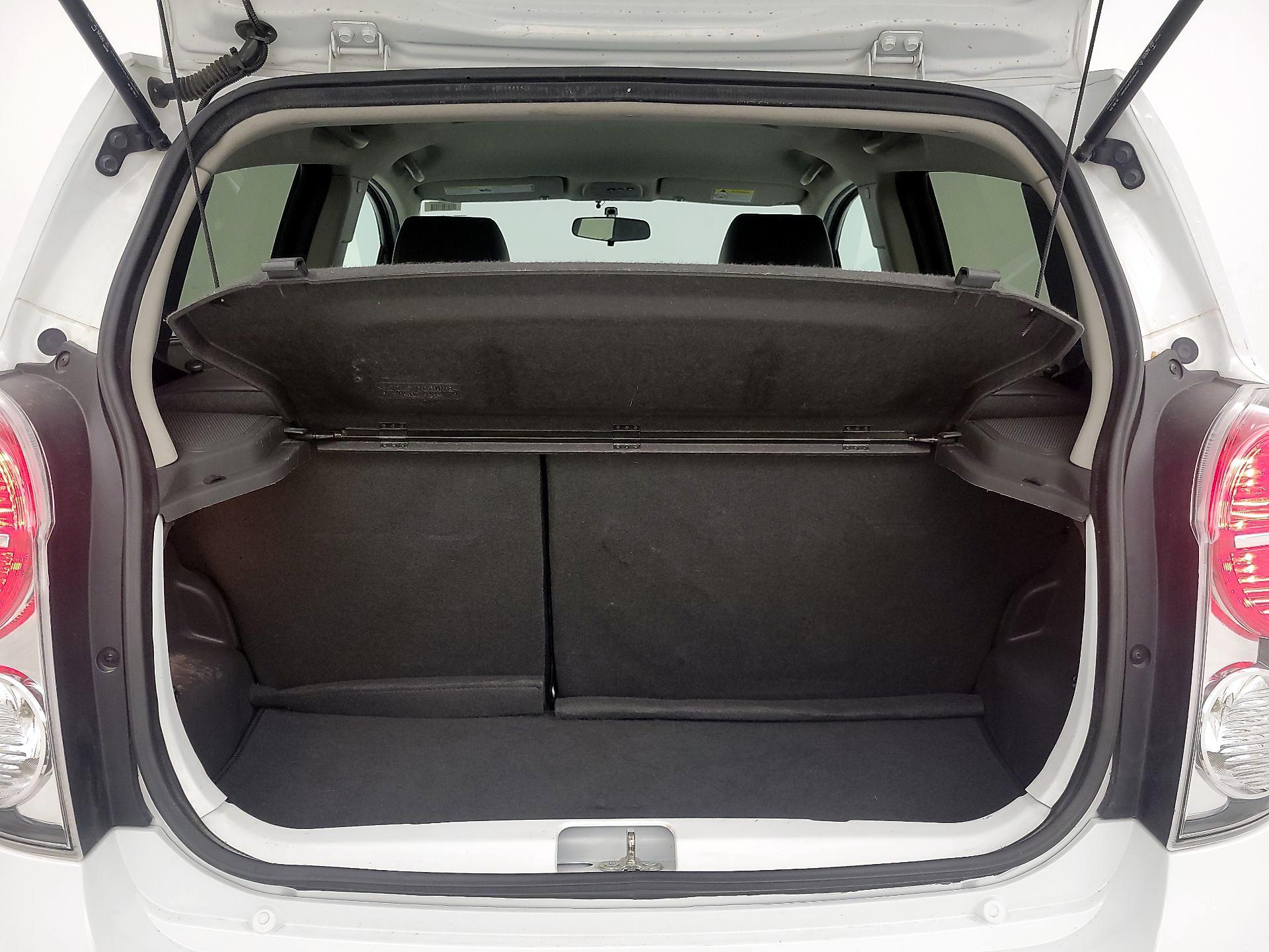 Thumbnail: 2014 Chevrolet Spark - 20