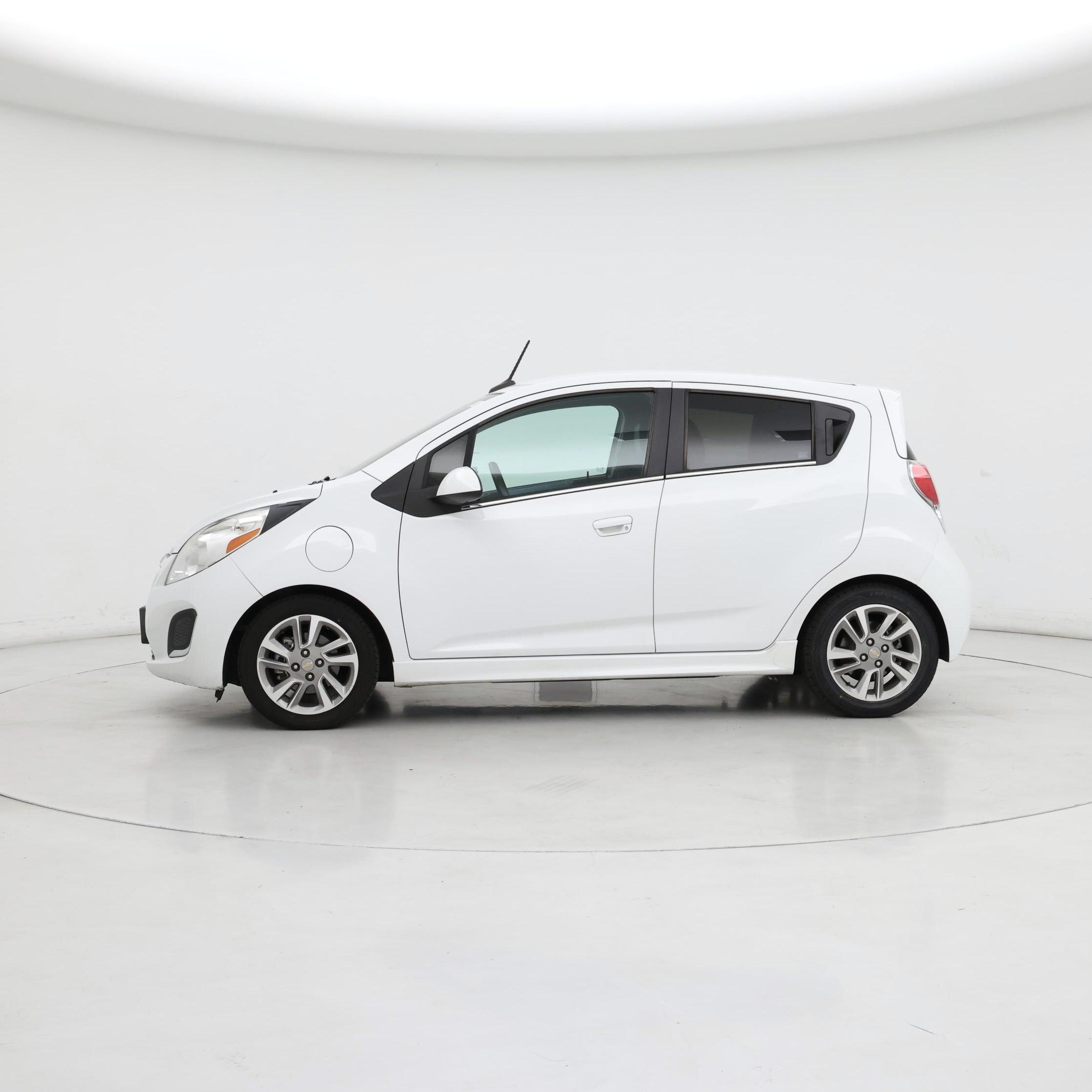 Thumbnail: 2014 Chevrolet Spark - 3
