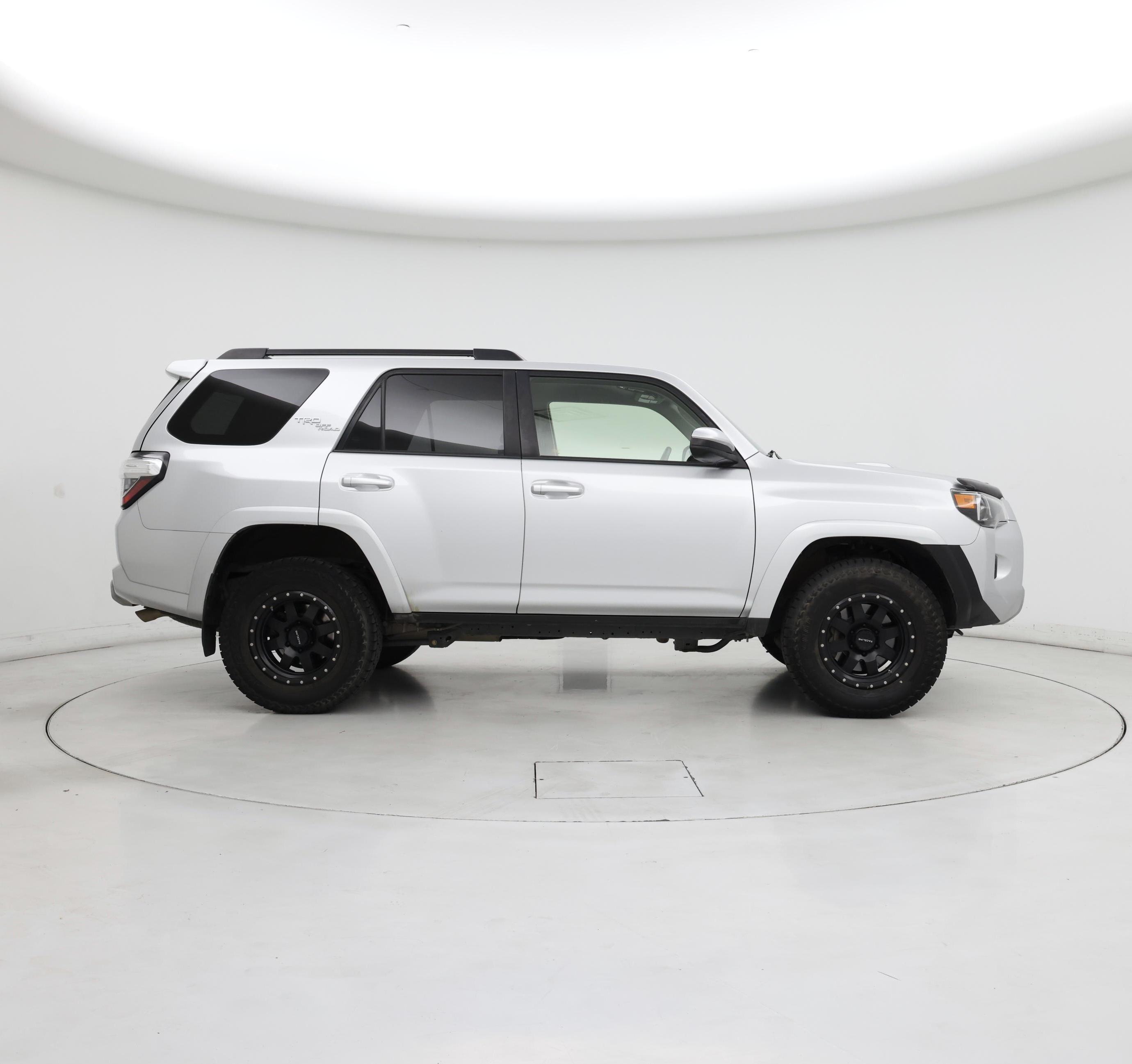 Thumbnail: 2019 Toyota 4Runner - 7