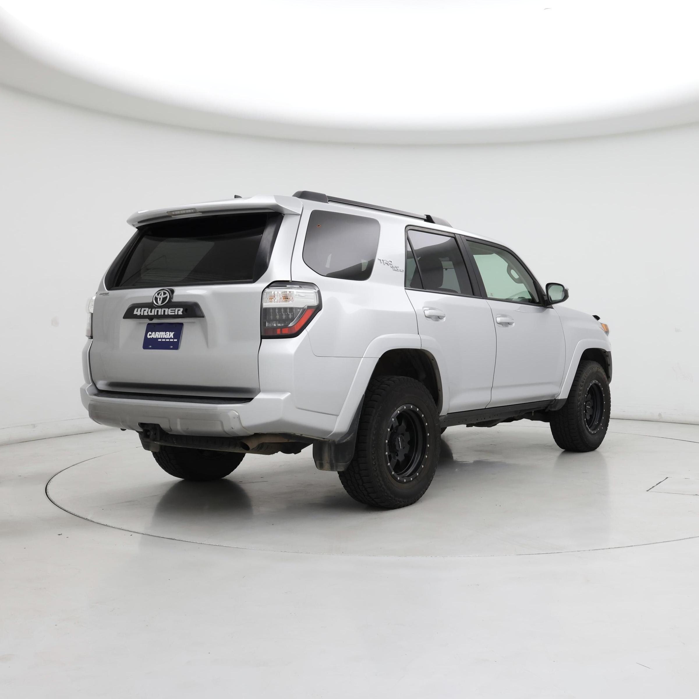 Thumbnail: 2019 Toyota 4Runner - 8