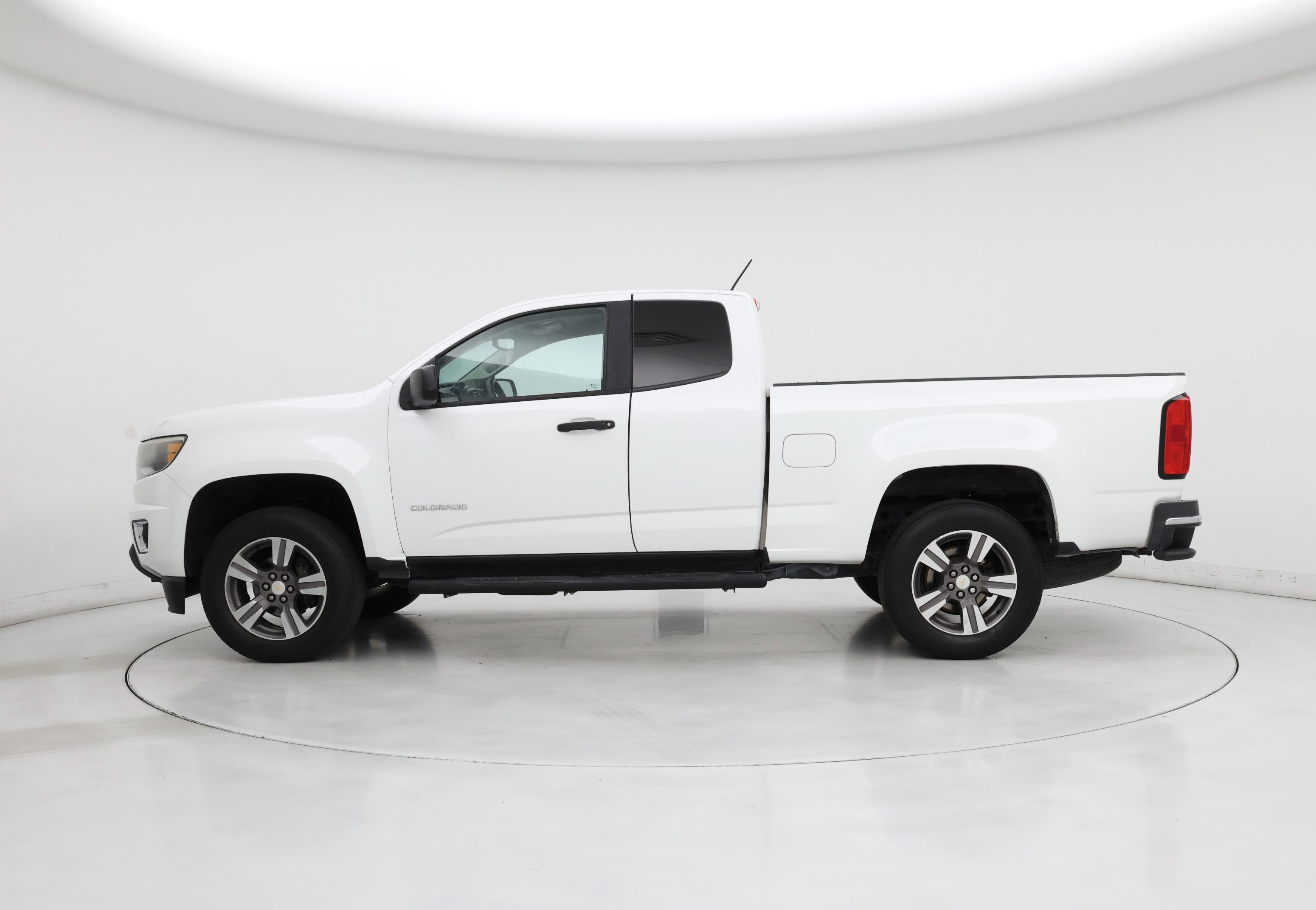 Thumbnail: 2016 Chevrolet Colorado - 3