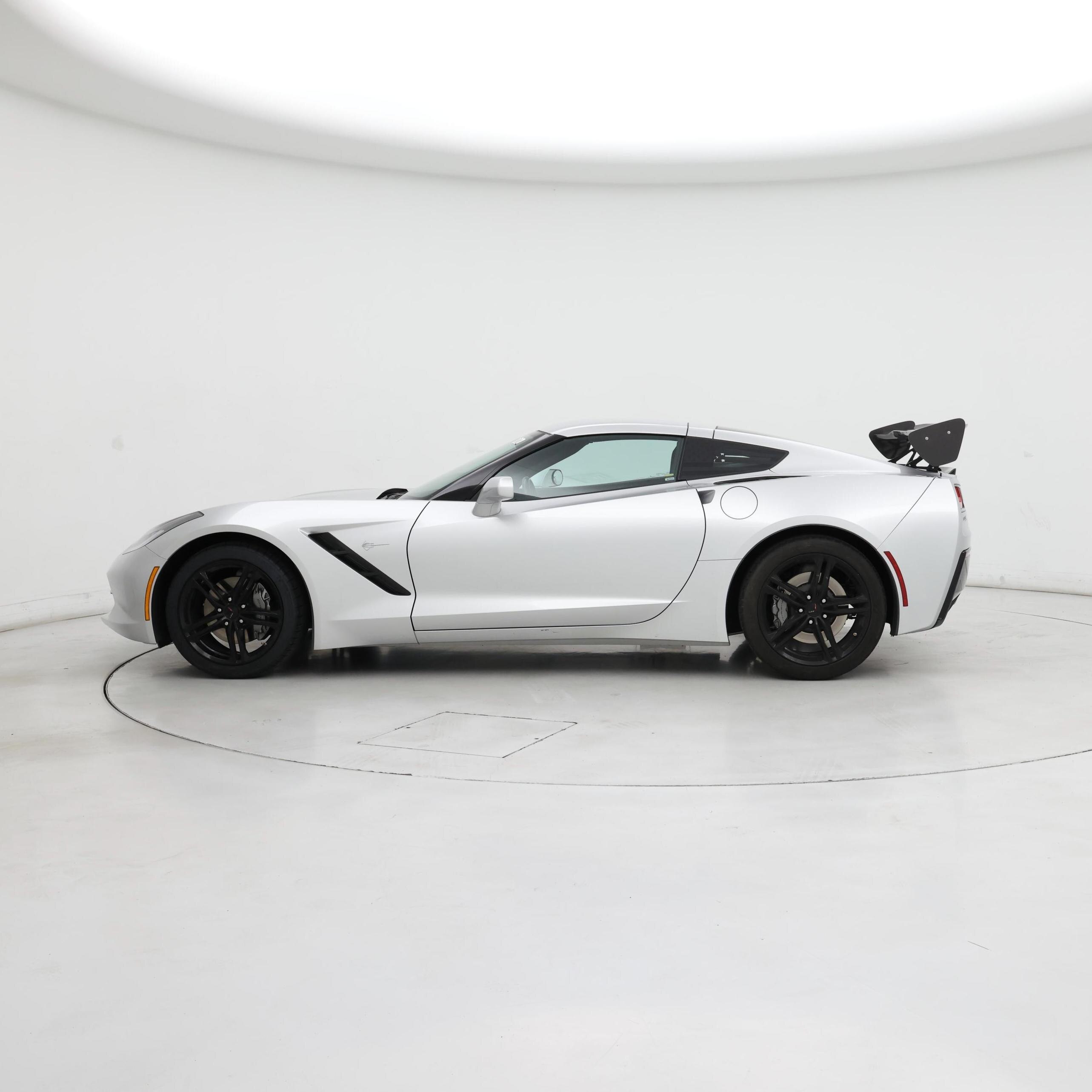 Thumbnail: 2017 Chevrolet Corvette - 3