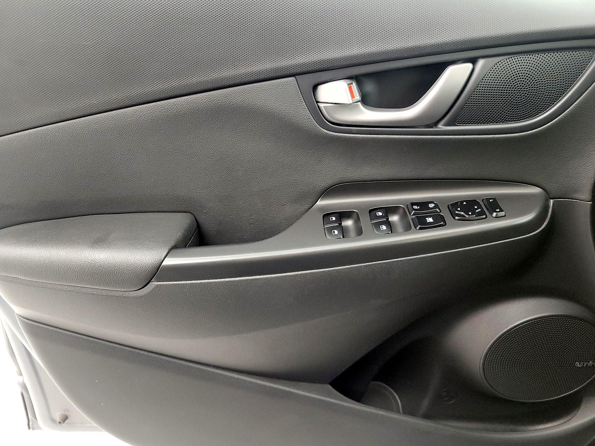 Thumbnail: 2021 Hyundai Kona - 12
