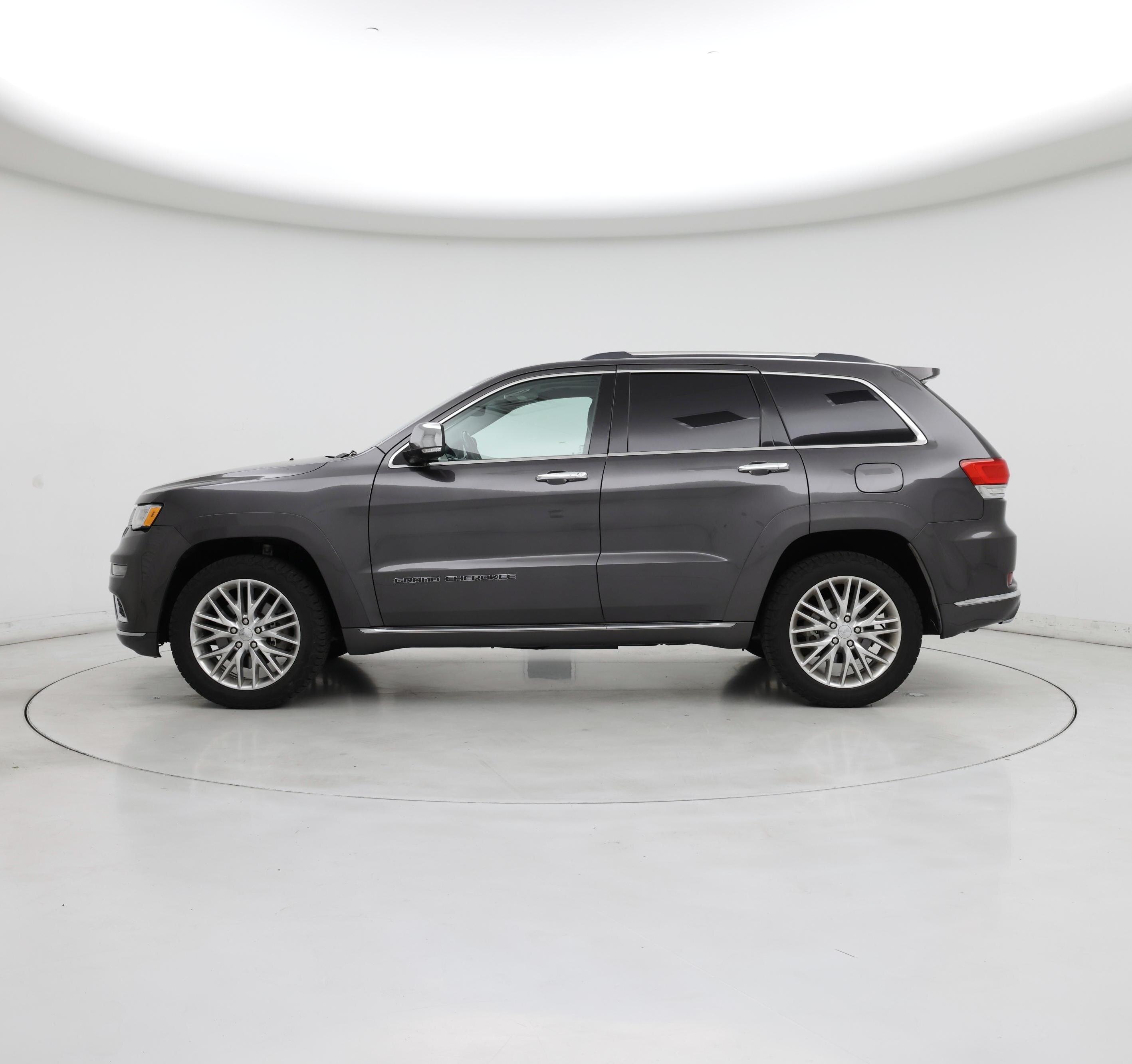 Thumbnail: 2017 Jeep Grand Cherokee - 3