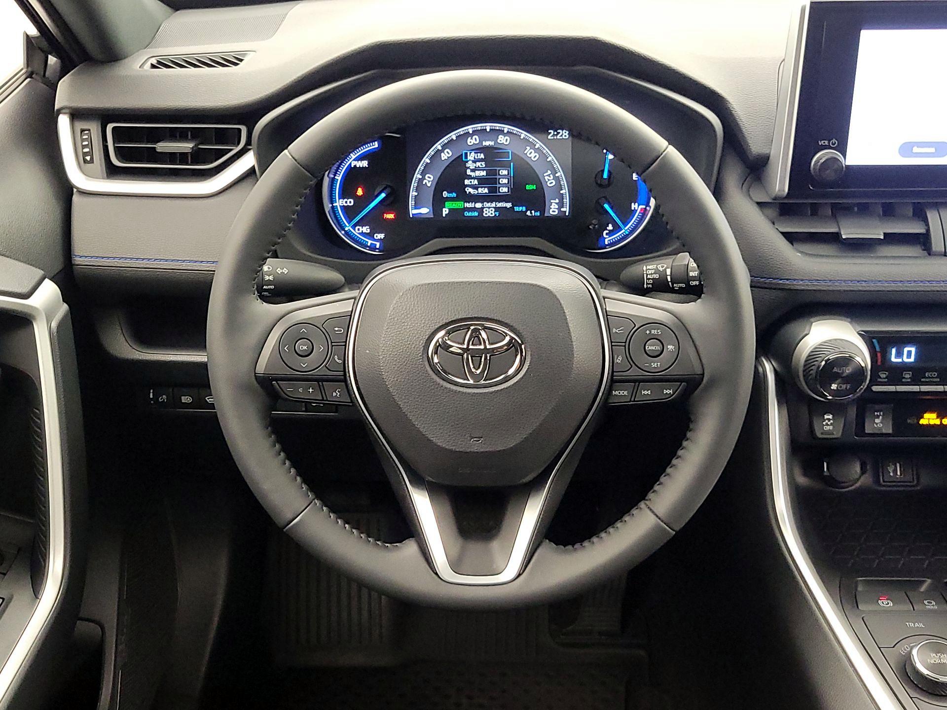 Thumbnail: 2024 Toyota RAV4 - 10