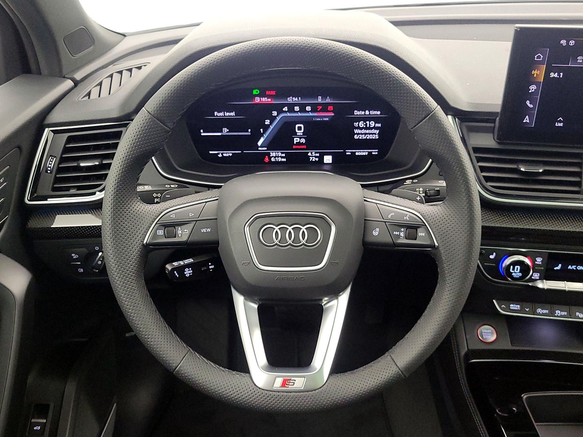 Thumbnail: 2025 Audi SQ5 - 10