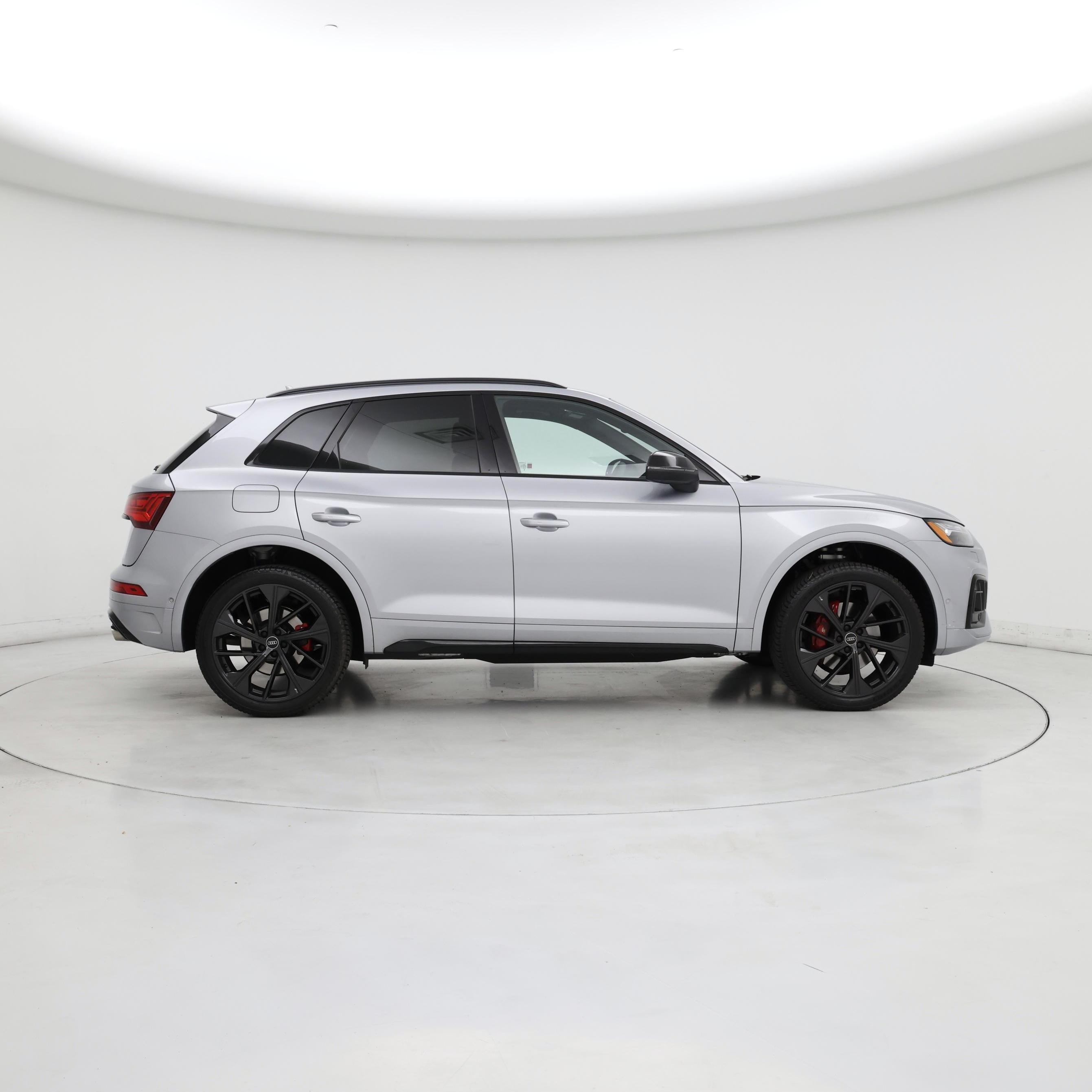 Thumbnail: 2025 Audi SQ5 - 7