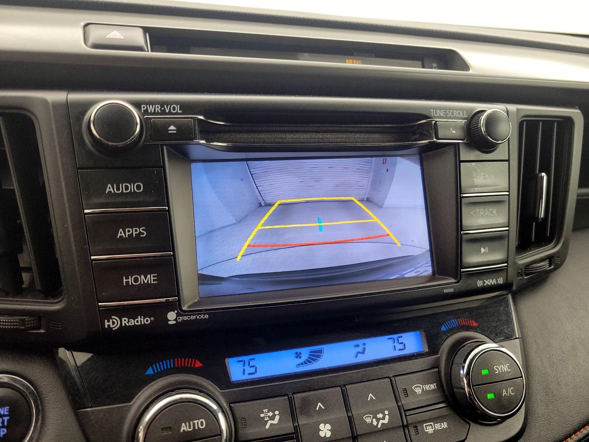 Thumbnail: 2016 Toyota RAV4 - 14
