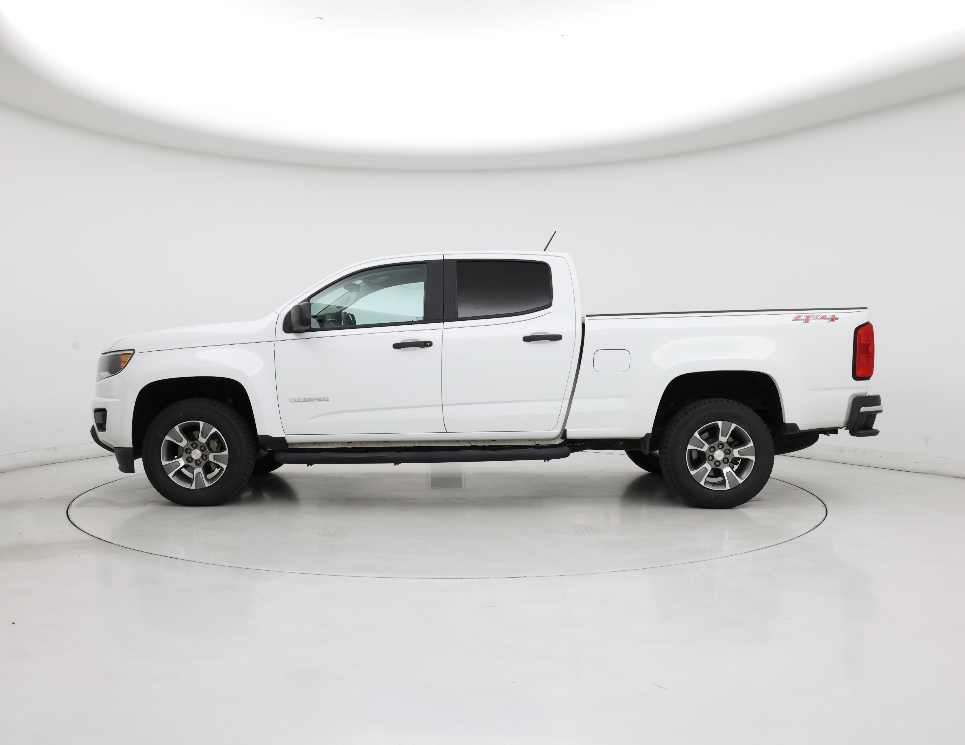 Thumbnail: 2020 Chevrolet Colorado - 3
