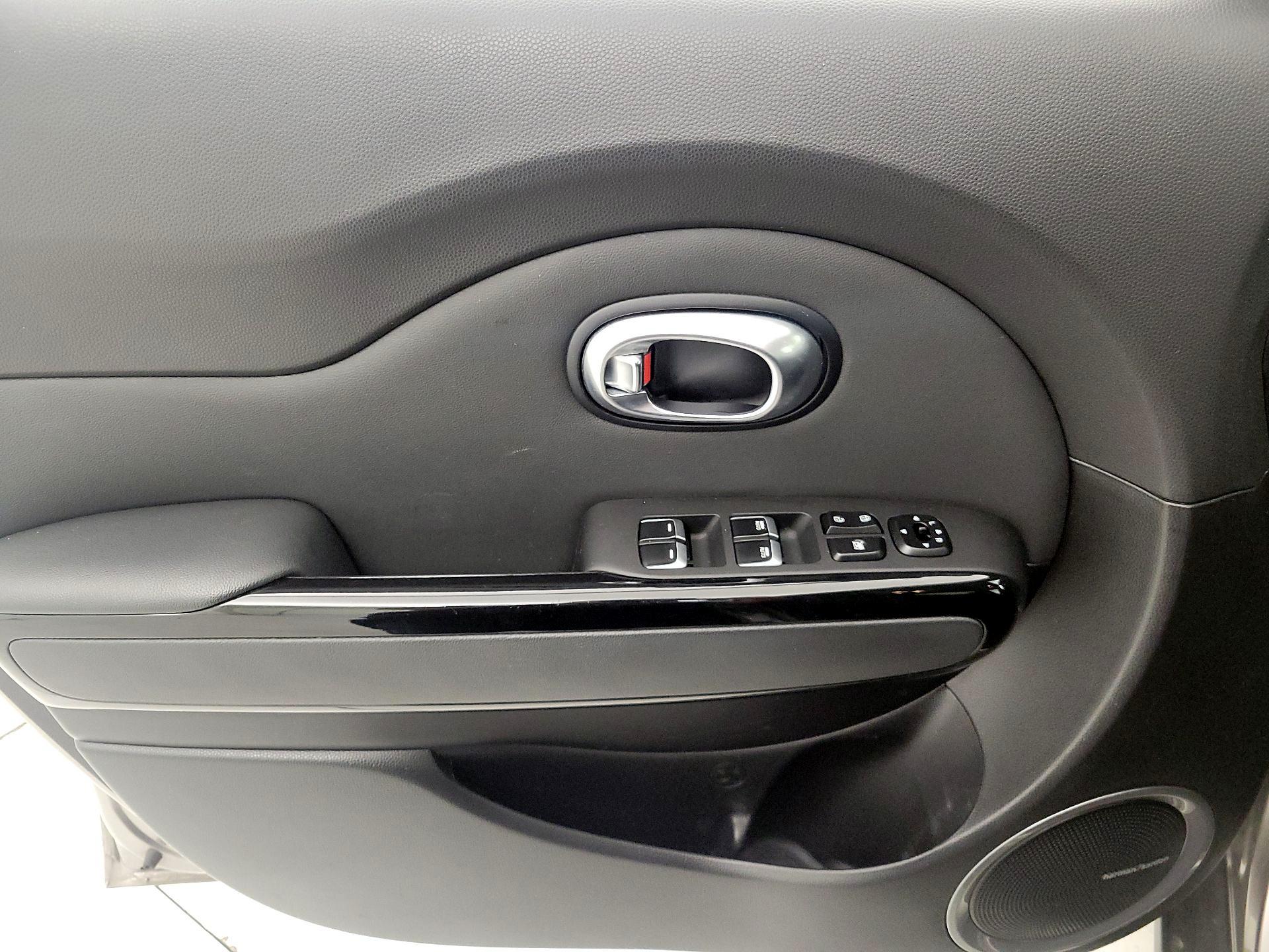 Thumbnail: 2018 Kia Soul - 12