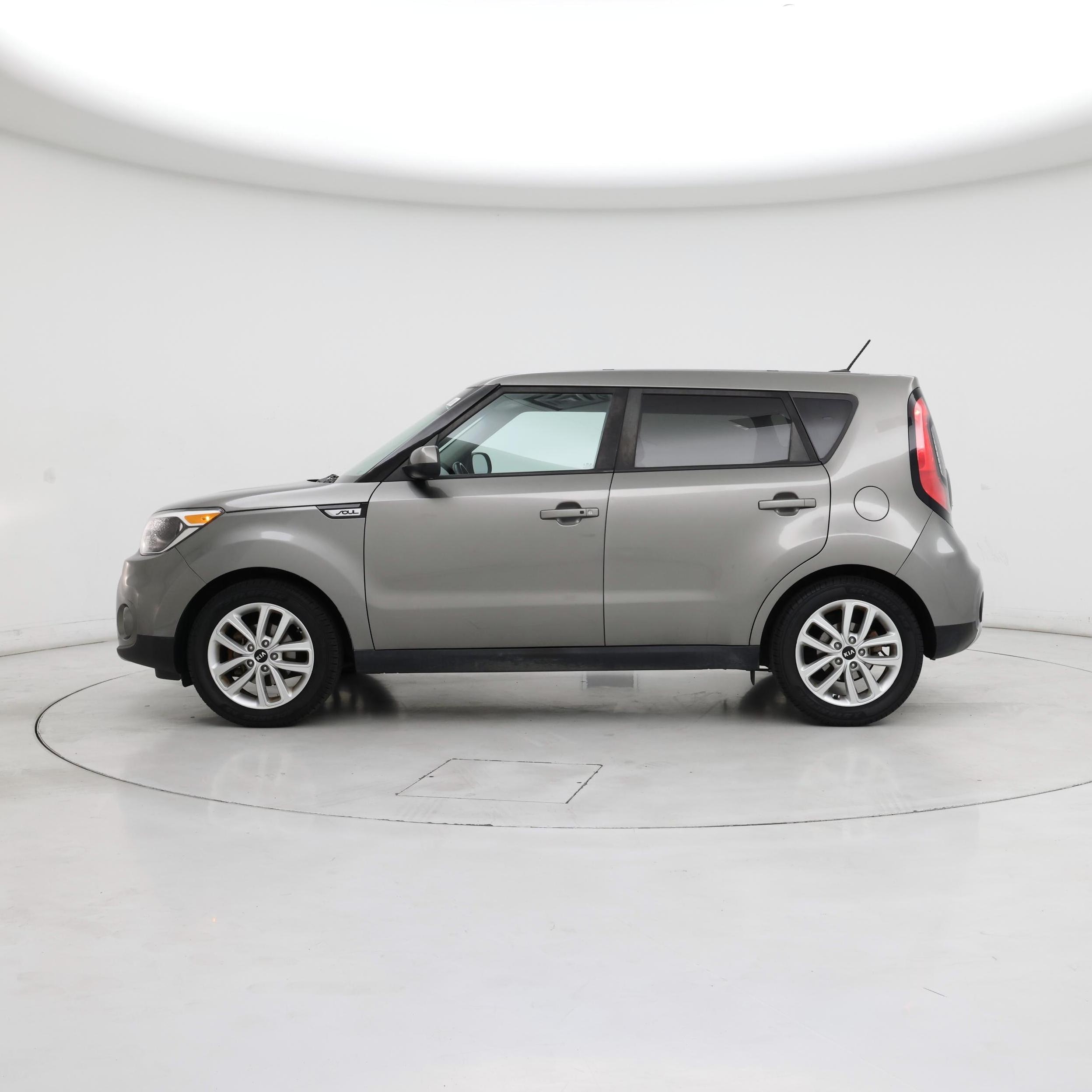 Thumbnail: 2018 Kia Soul - 3